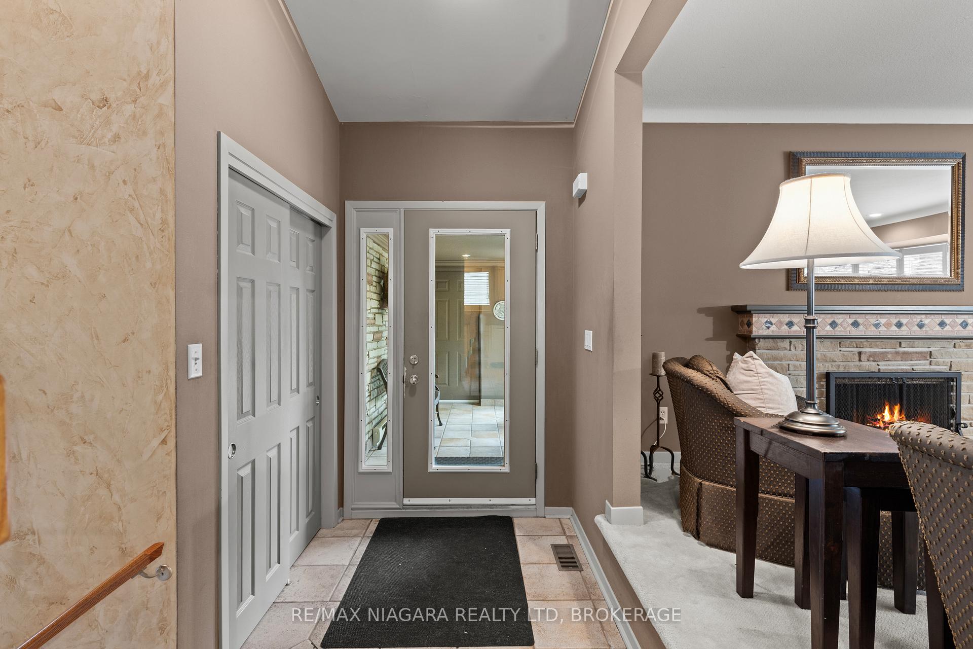Photo 9 of 22 Royal York Road, St. Catharines, Lakeshore — HOMEH