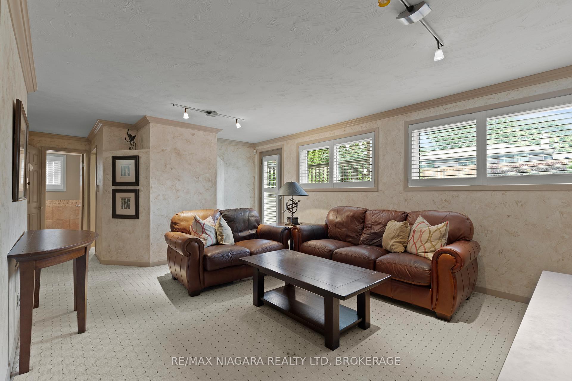 Photo 31 of 22 Royal York Road, St. Catharines, Lakeshore — HOMEH