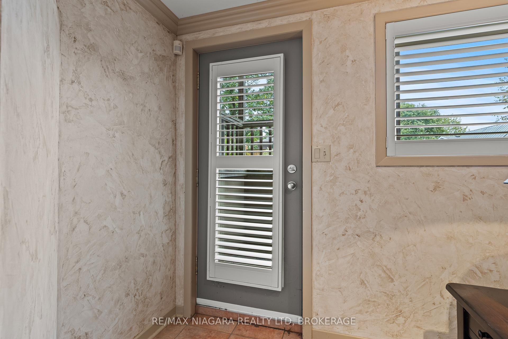 Photo 32 of 22 Royal York Road, St. Catharines, Lakeshore — HOMEH