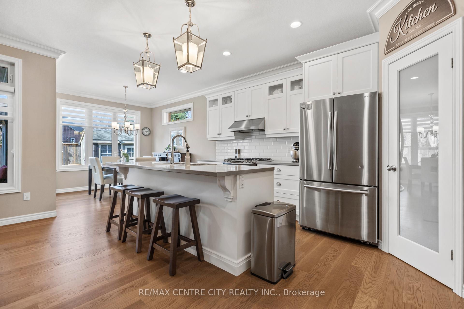 Photo 4 of 40 Blairmont Terrace, St. Thomas — HOMEH