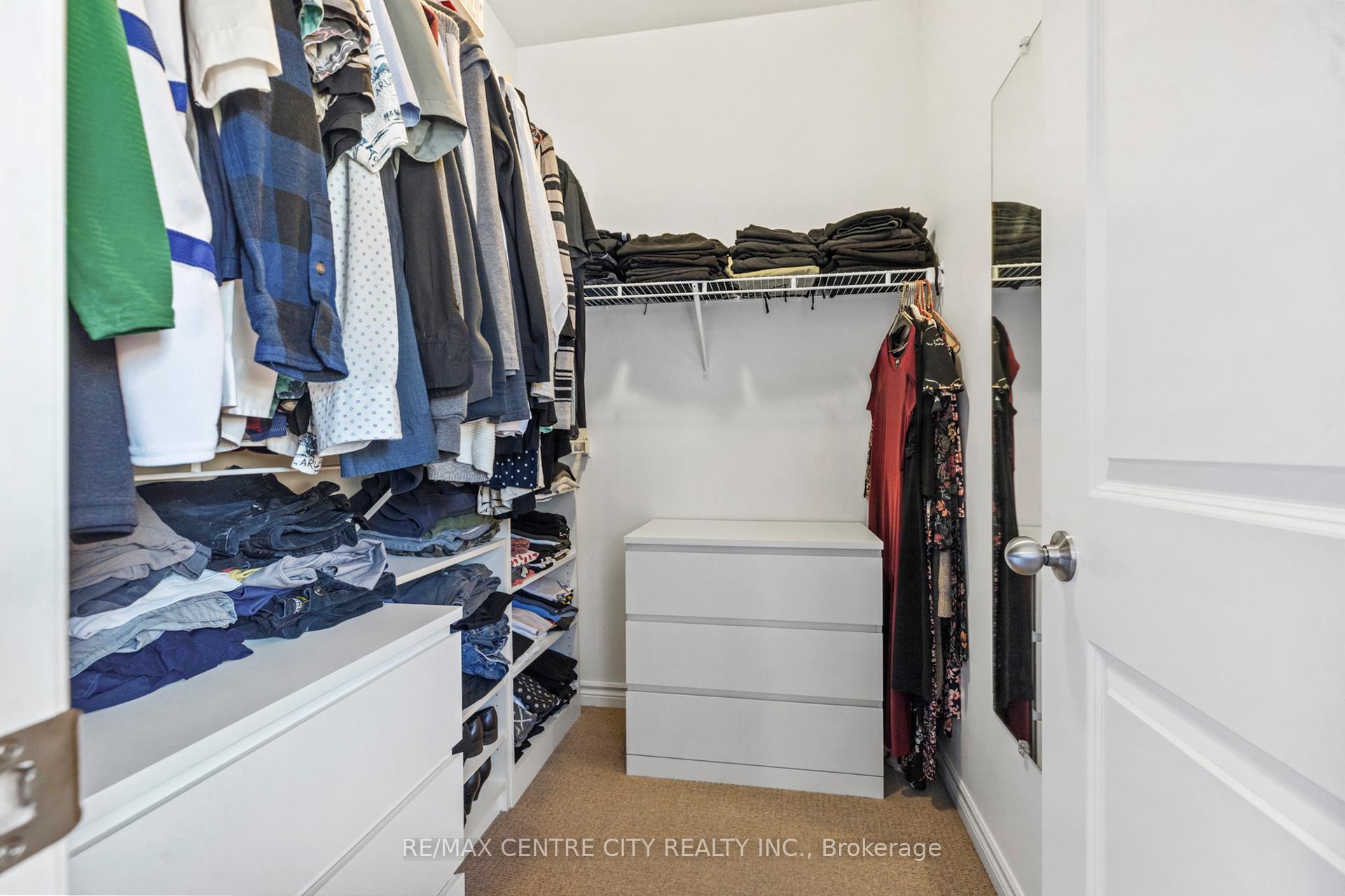 Photo 16 of 40 Blairmont Terrace, St. Thomas — HOMEH