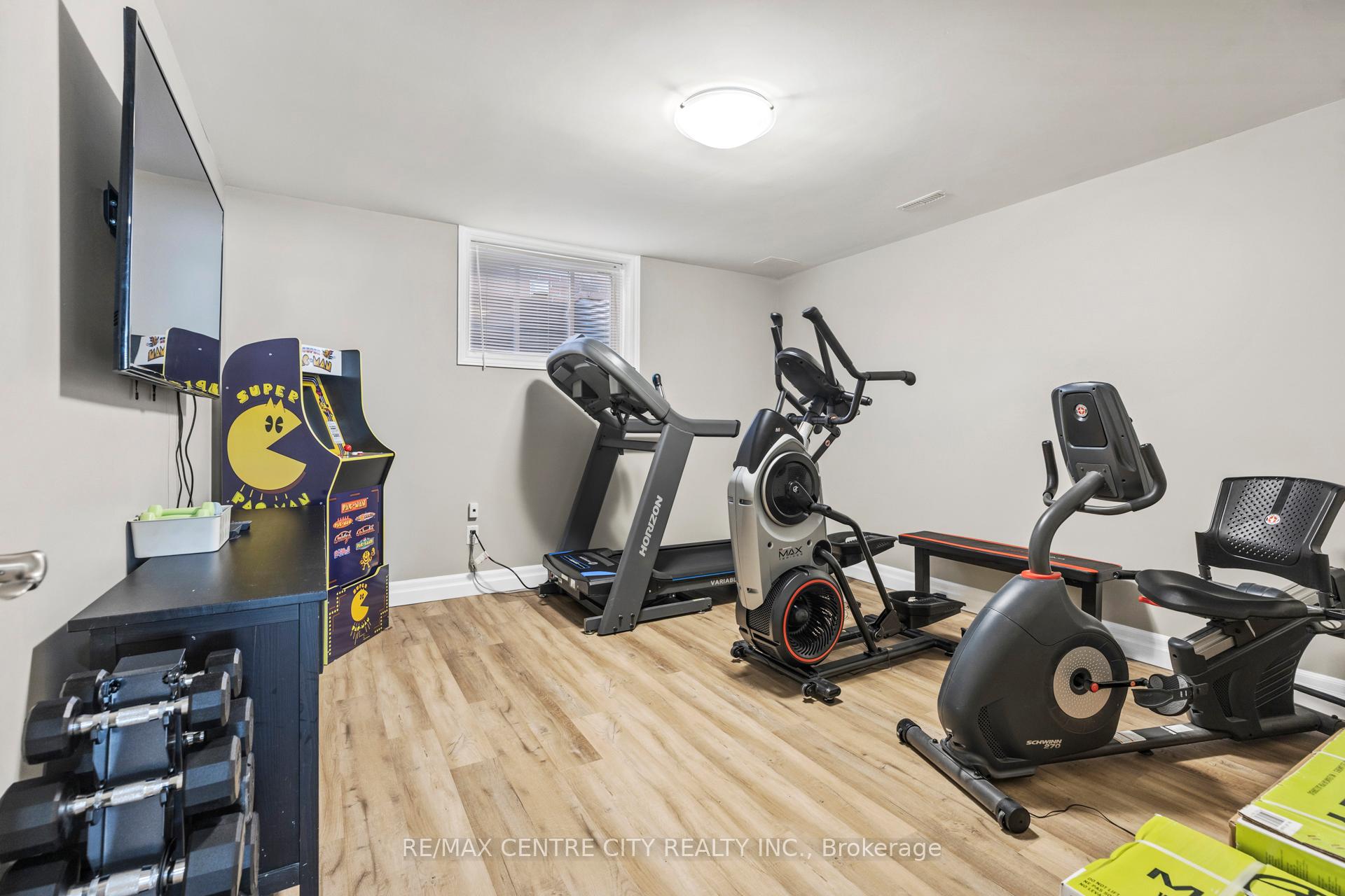Photo 22 of 40 Blairmont Terrace, St. Thomas — HOMEH