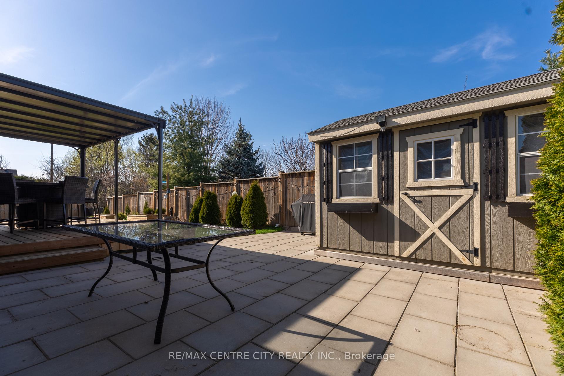 Photo 31 of 40 Blairmont Terrace, St. Thomas — HOMEH
