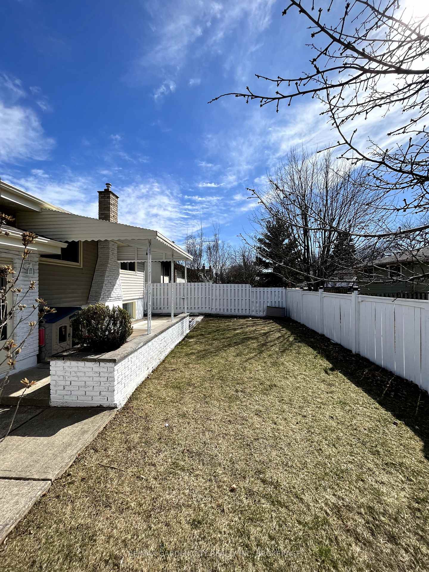 Photo 43 of 501 Bunting Road, St. Catharines, Bunting/Linwell — HOMEH