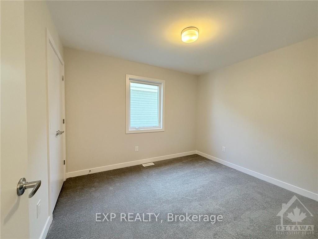 Photo 22 of 538 Oldenberg Avenue, Ottawa, Btwn Franktown Rd. & Fallowfield Rd. — HOMEH