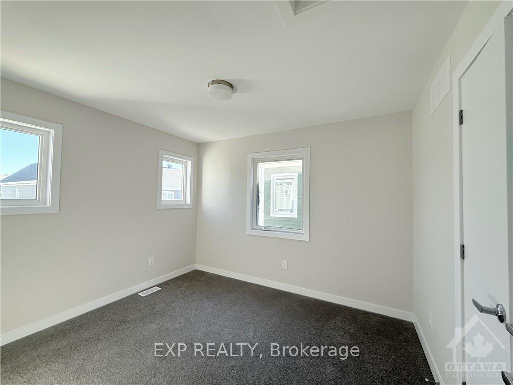 Photo 25 of 538 Oldenberg Avenue, Ottawa, Btwn Franktown Rd. & Fallowfield Rd. — HOMEH