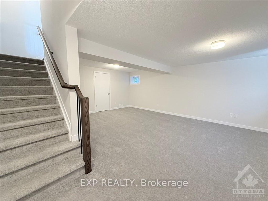 Photo 26 of 538 Oldenberg Avenue, Ottawa, Btwn Franktown Rd. & Fallowfield Rd. — HOMEH