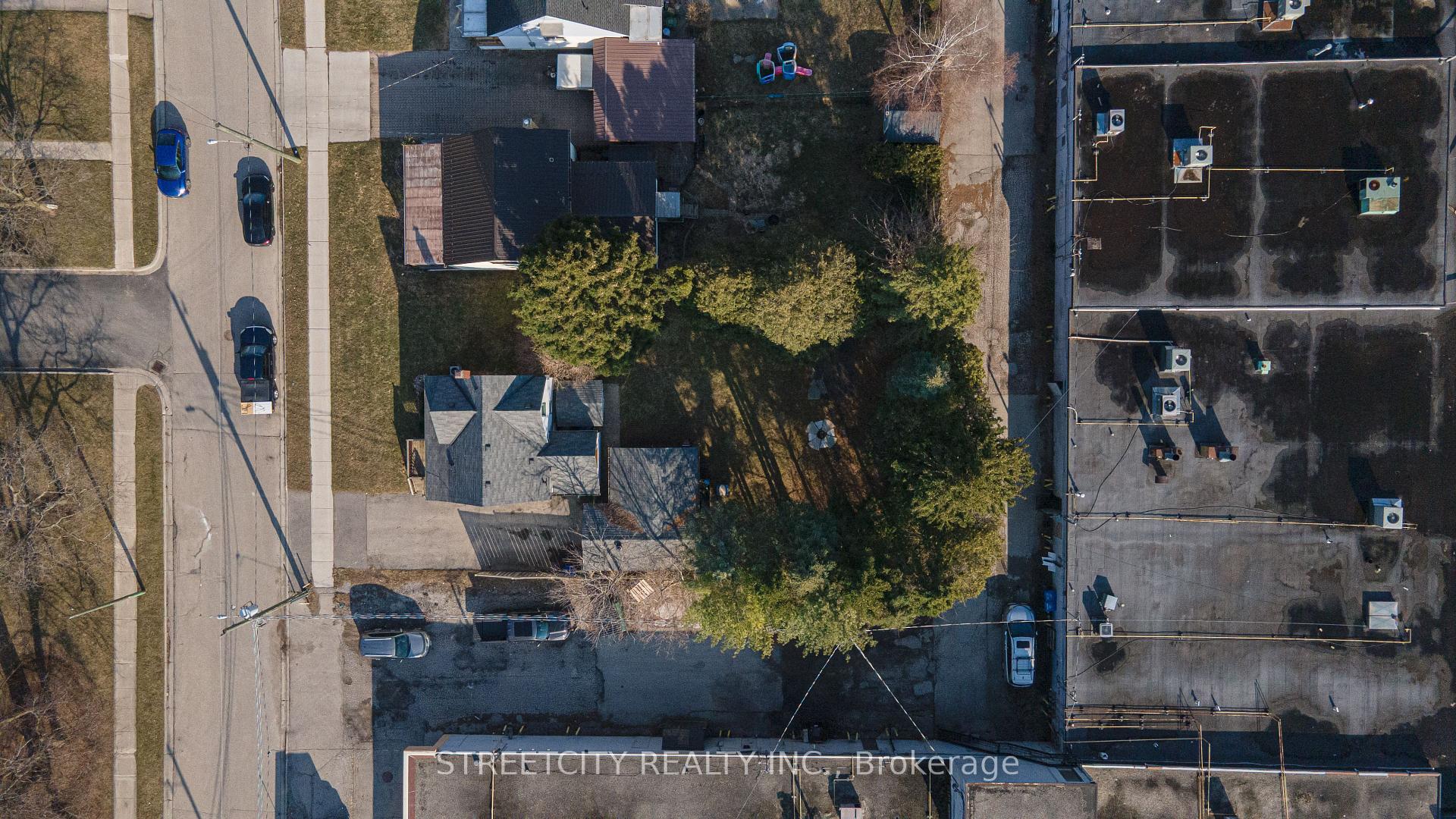 Photo 21 of 23 Dunkirk Drive, St. Thomas — HOMEH