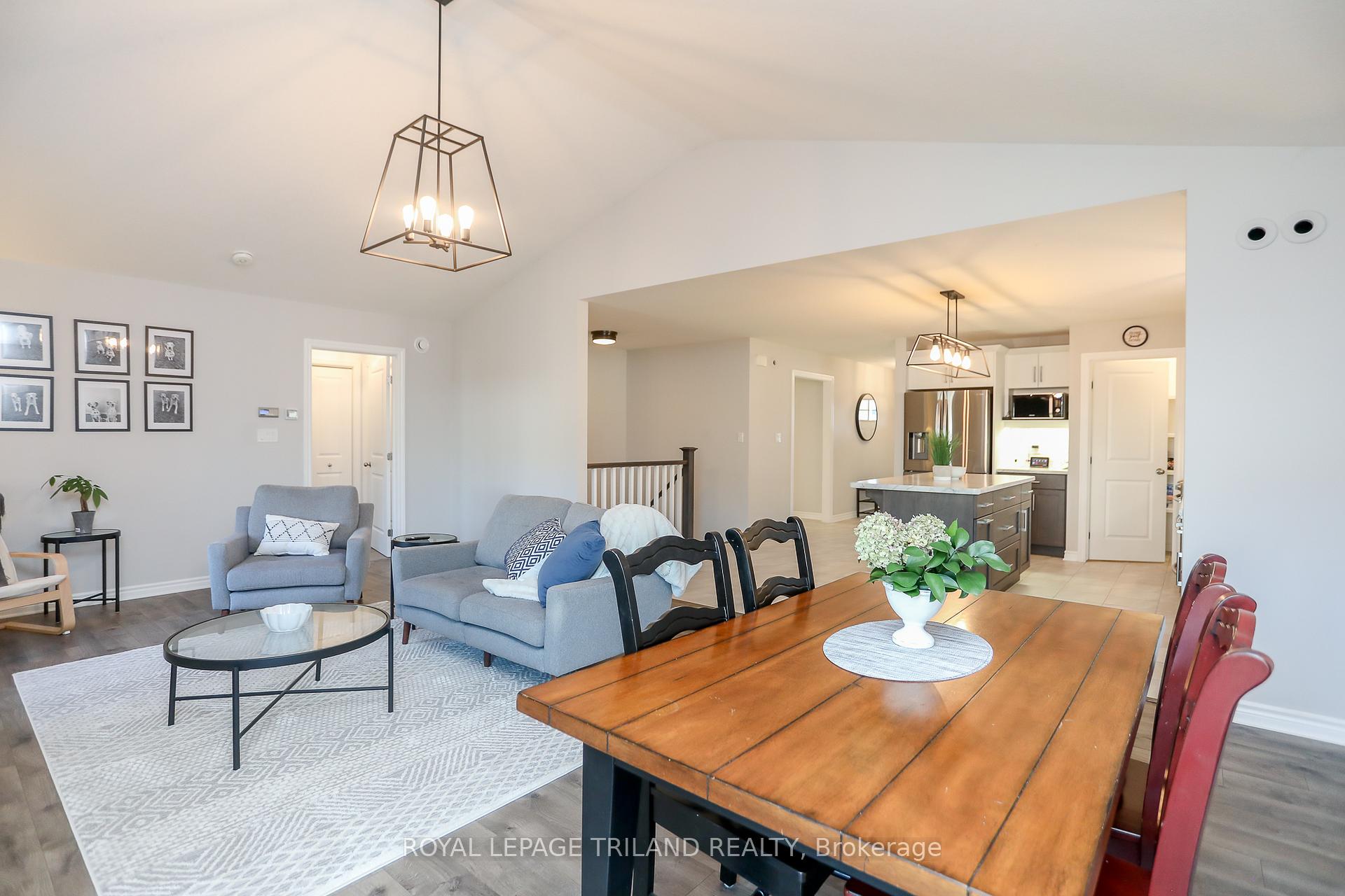 Photo 7 of 30 Foxtail Lane, St. Thomas — HOMEH