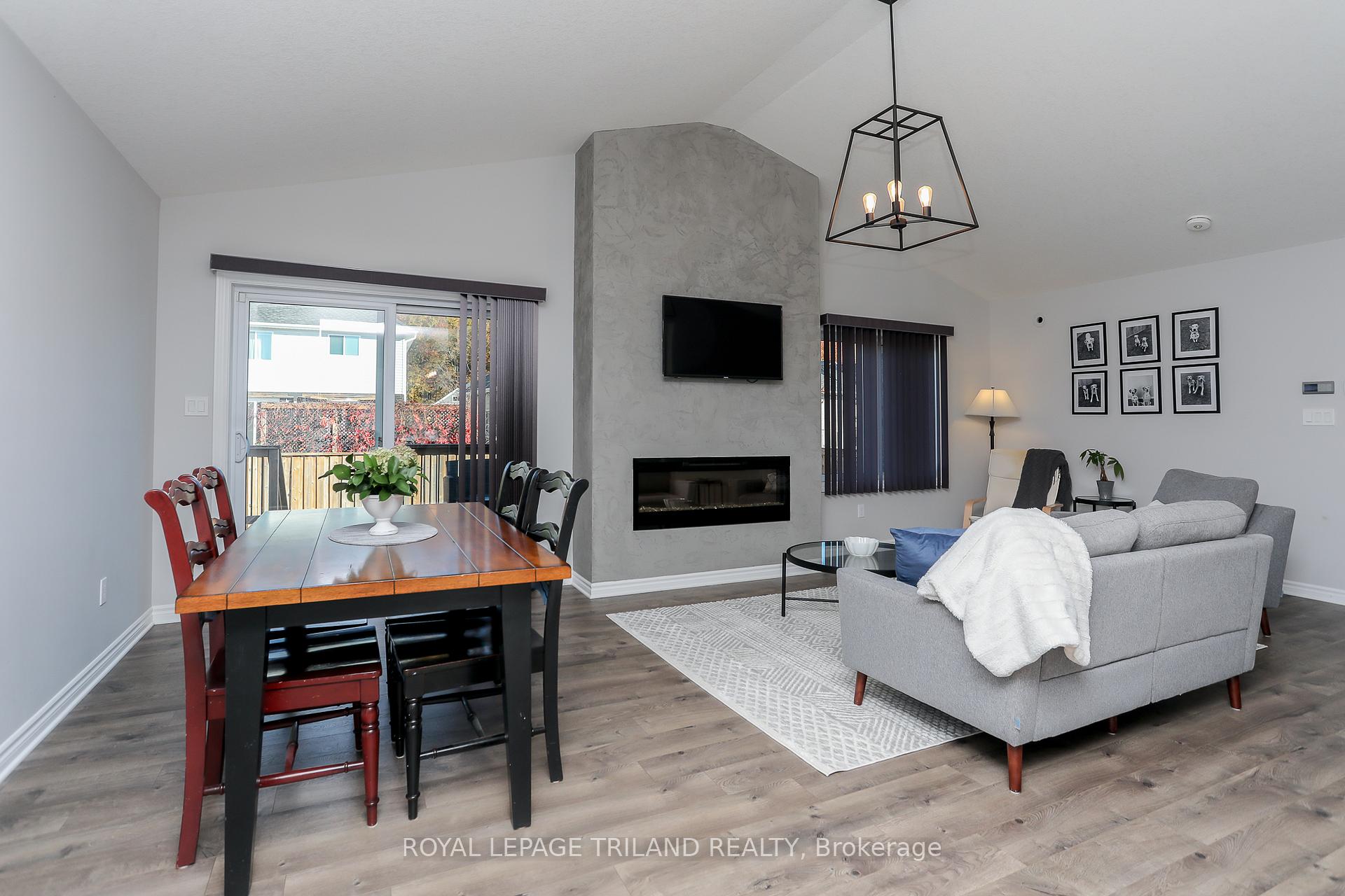 Photo 13 of 30 Foxtail Lane, St. Thomas — HOMEH