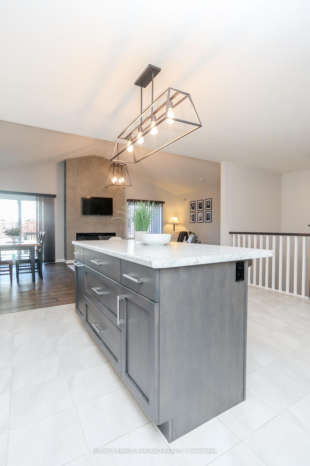 Photo 14 of 30 Foxtail Lane, St. Thomas — HOMEH