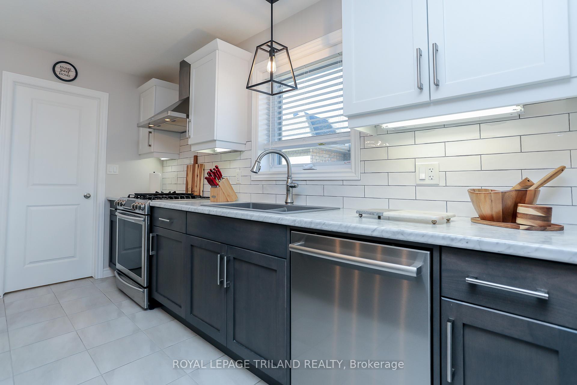 Photo 18 of 30 Foxtail Lane, St. Thomas — HOMEH