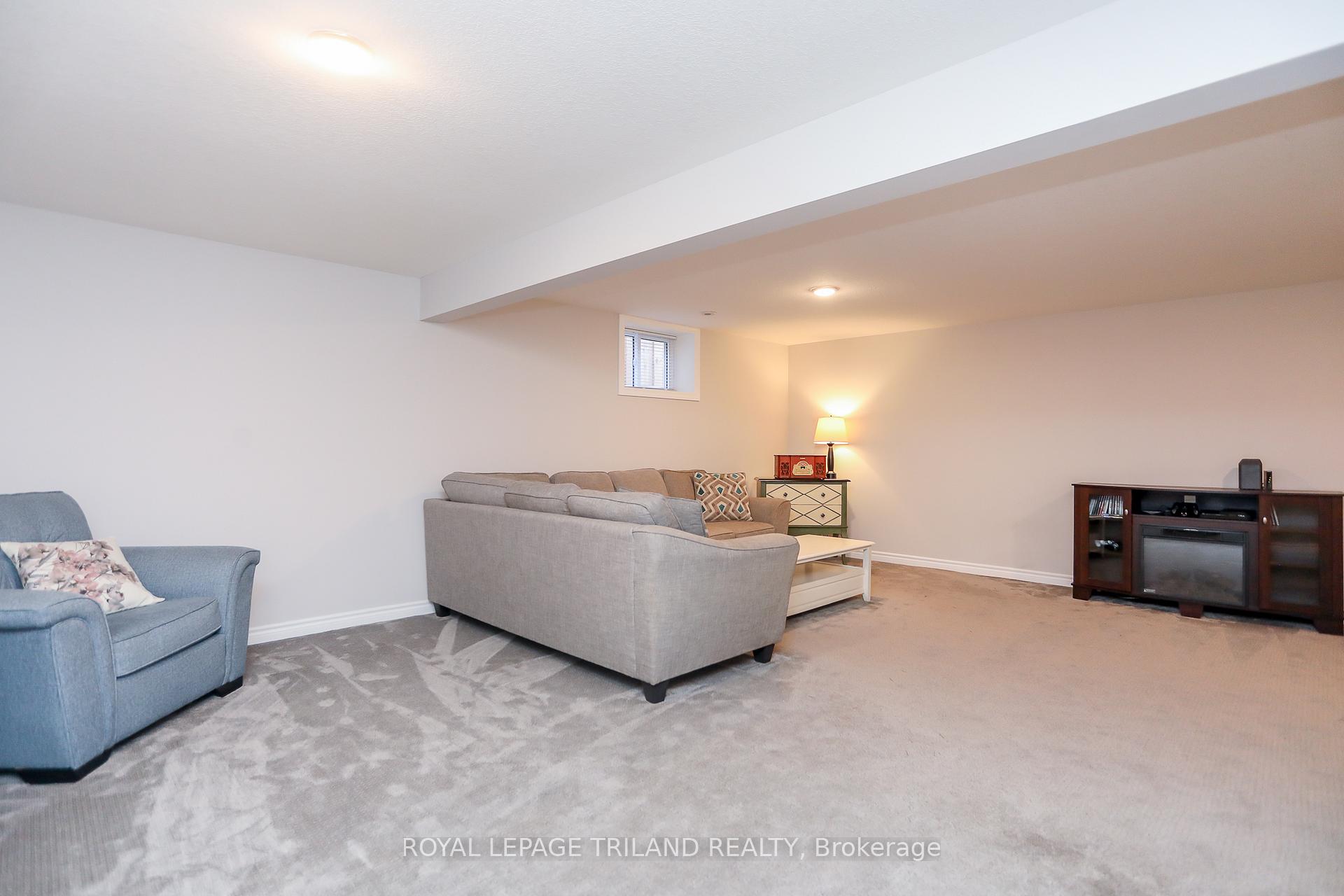 Photo 31 of 30 Foxtail Lane, St. Thomas — HOMEH