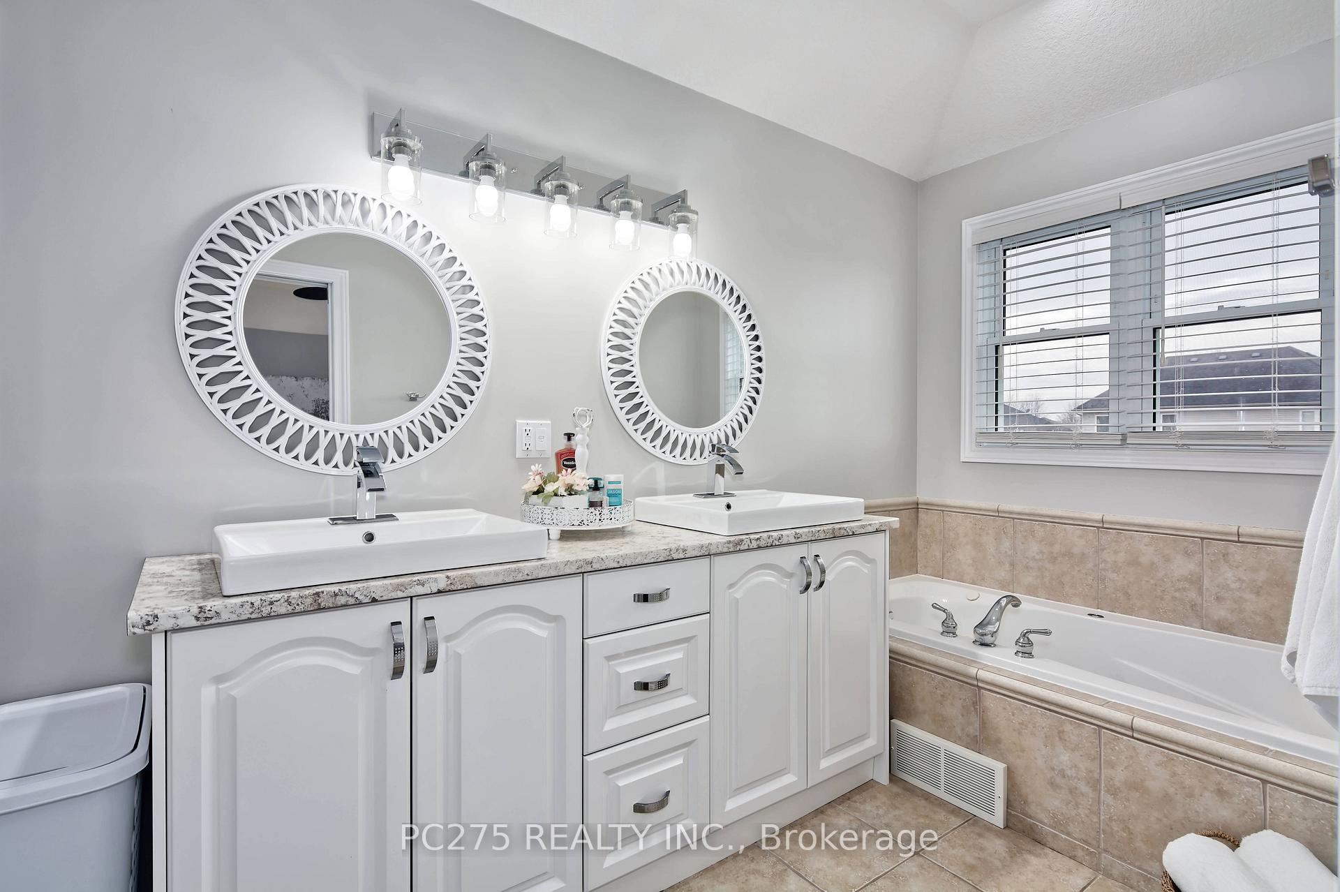 Photo 19 of 14 Redtail Court, St. Thomas — HOMEH