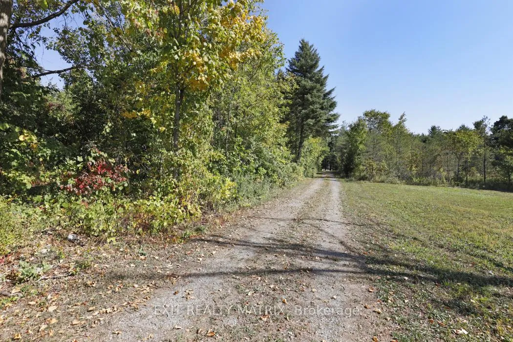 Photo 4 of 2800 Yorks Corners Road, Ottawa, Metcalfe — HOMEH
