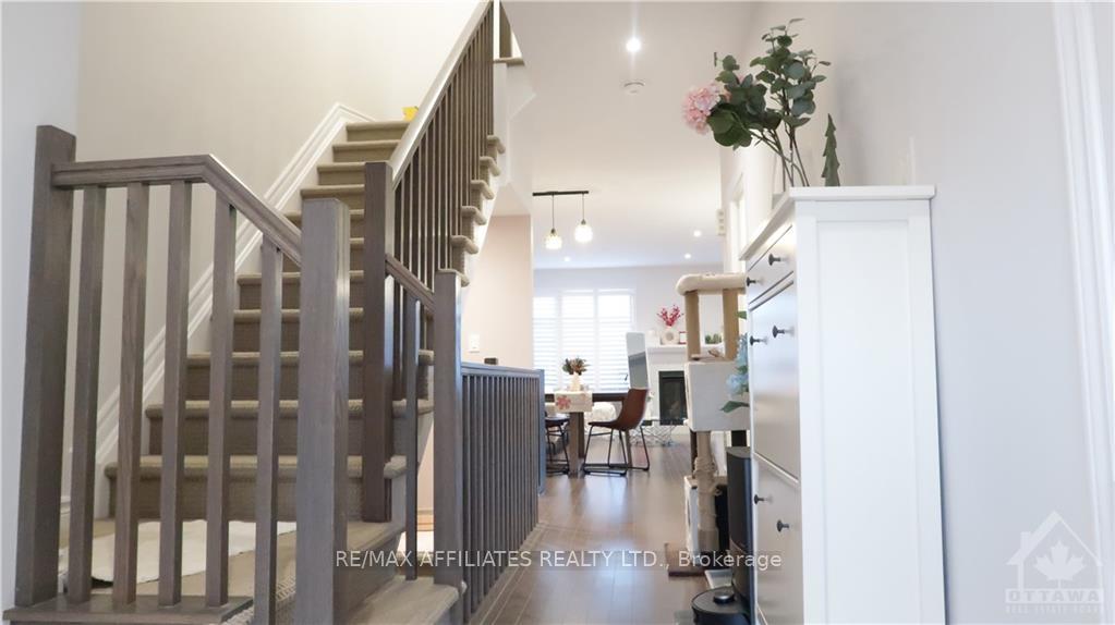 Photo 2 of 756 Putney Crescent, Ottawa, Stittsville (South) — HOMEH