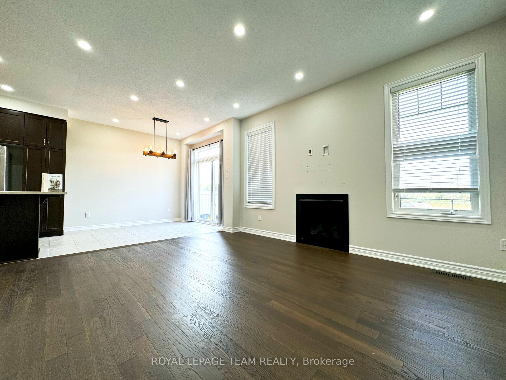 Photo 6 of 122 Unity Place, Ottawa, Stittsville (North) — HOMEH