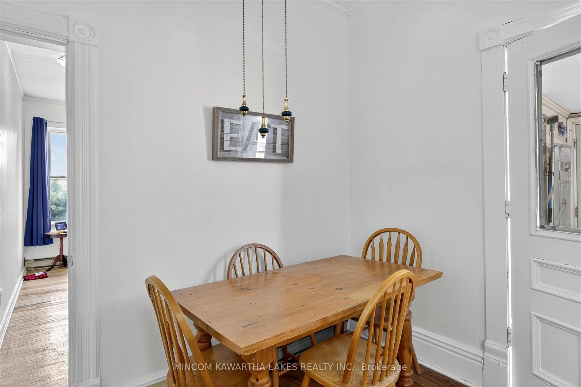 Photo 11 of 563 Aylmer Street N, Peterborough, Town Ward 3 — HOMEH