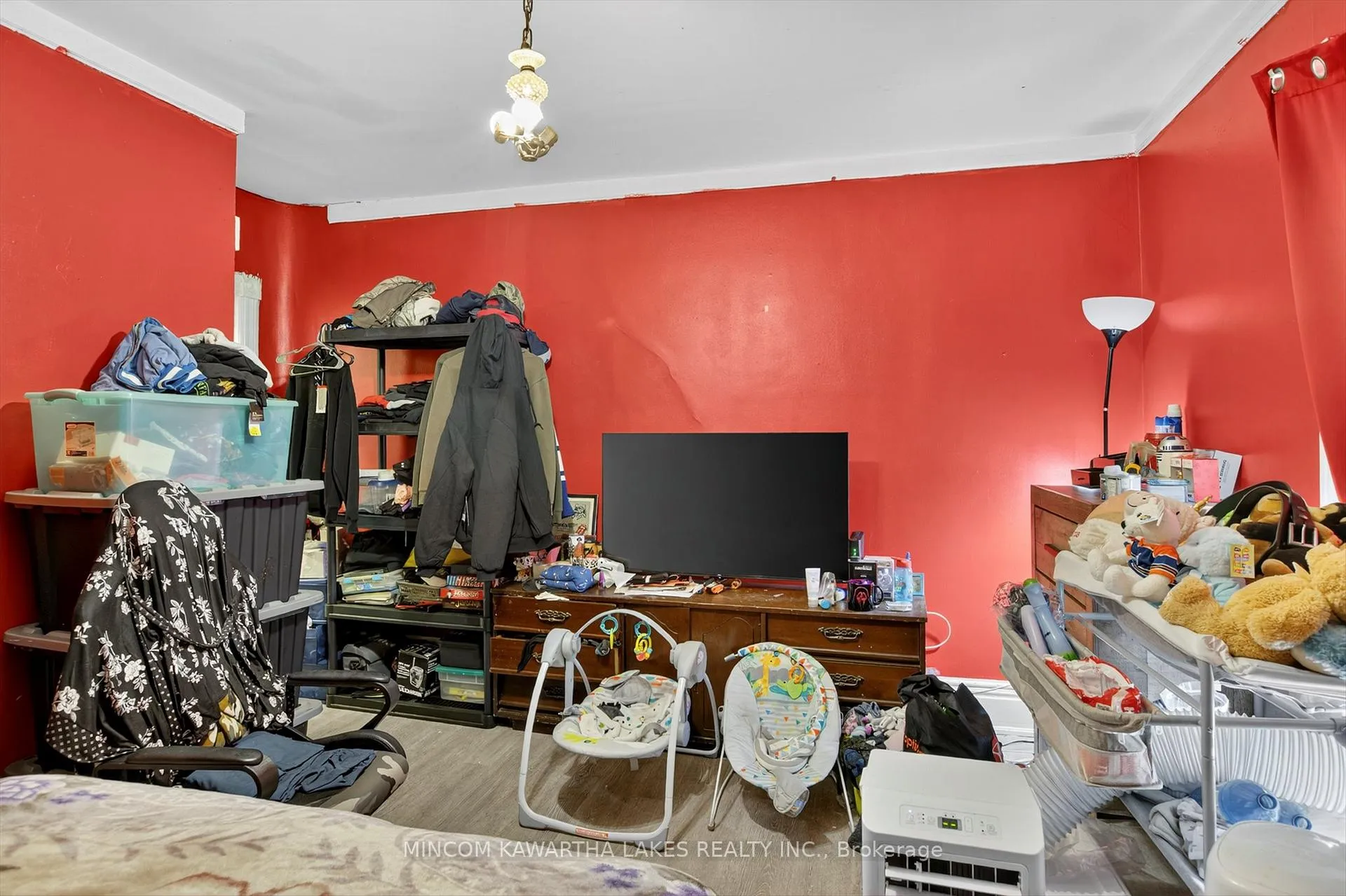 Photo 22 of 563 Aylmer Street N, Peterborough, Town Ward 3 — HOMEH