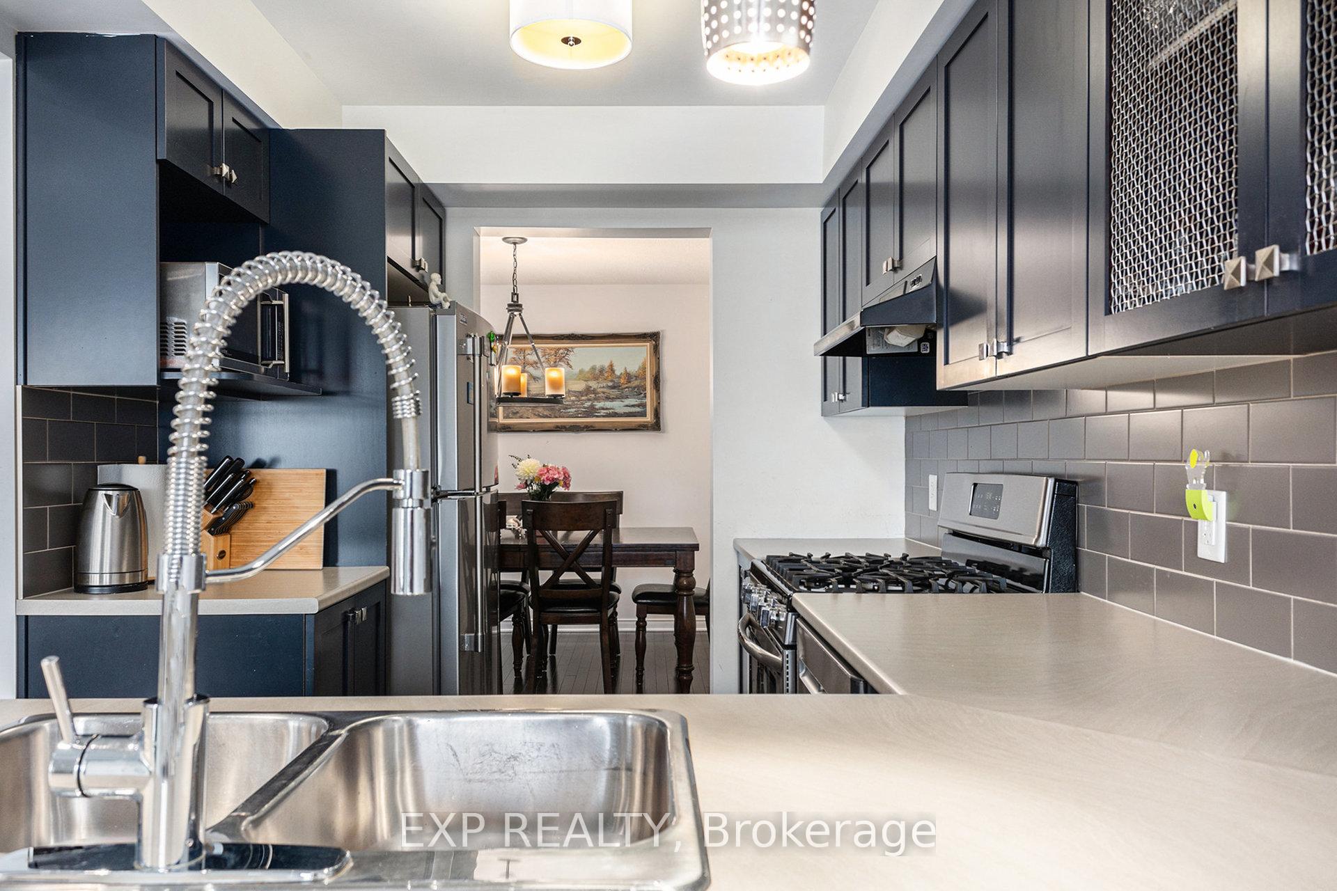 Photo 10 of 407 Heathrow Private, Ottawa, Stittsville (South) — HOMEH