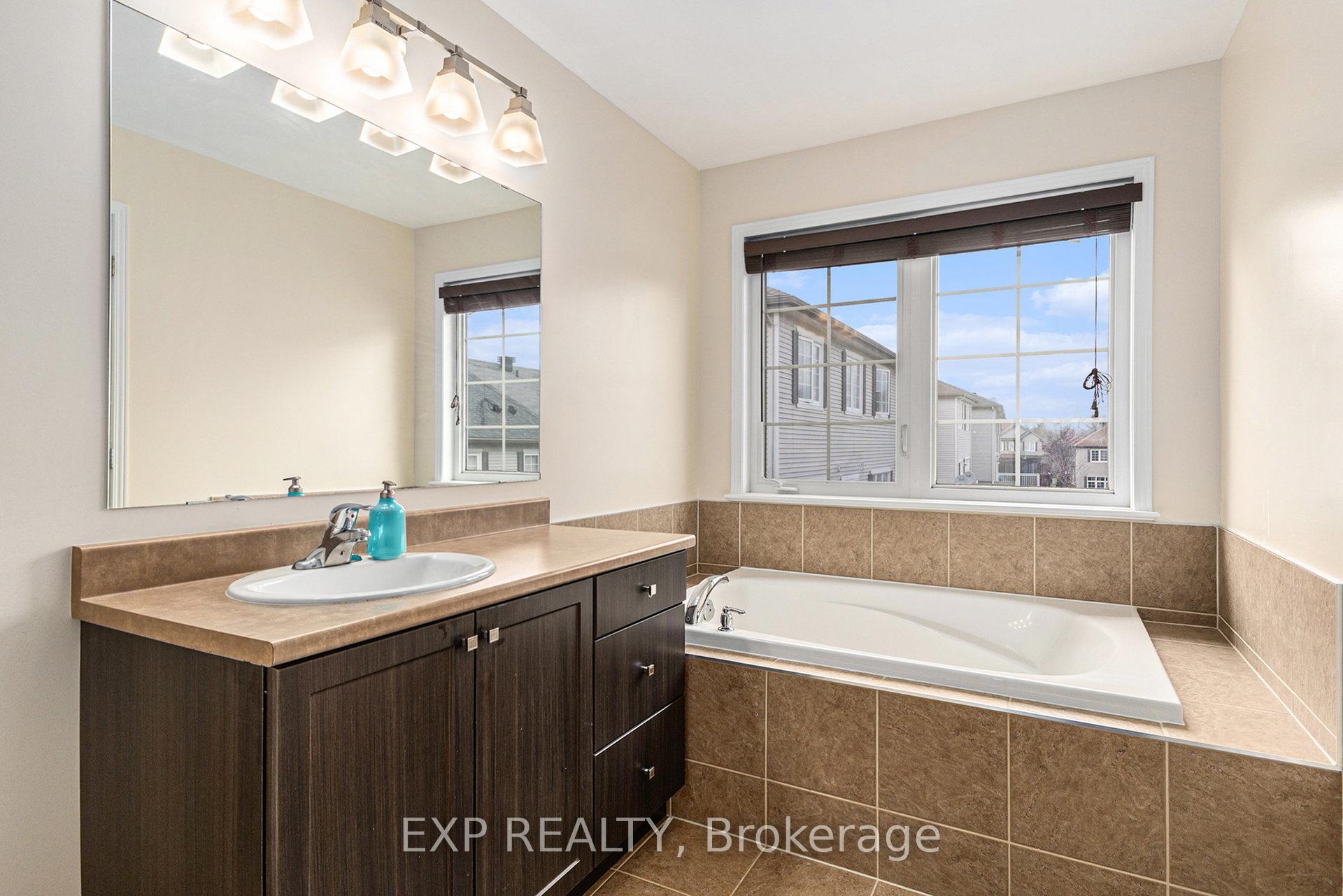 Photo 19 of 407 Heathrow Private, Ottawa, Stittsville (South) — HOMEH