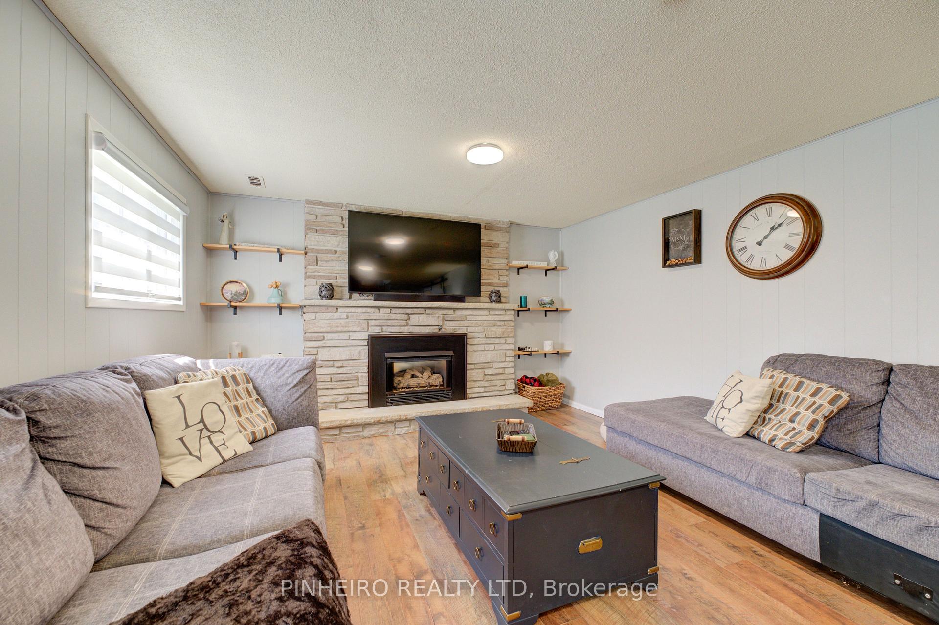 Photo 2 of 7 McLarty Drive, St. Thomas — HOMEH