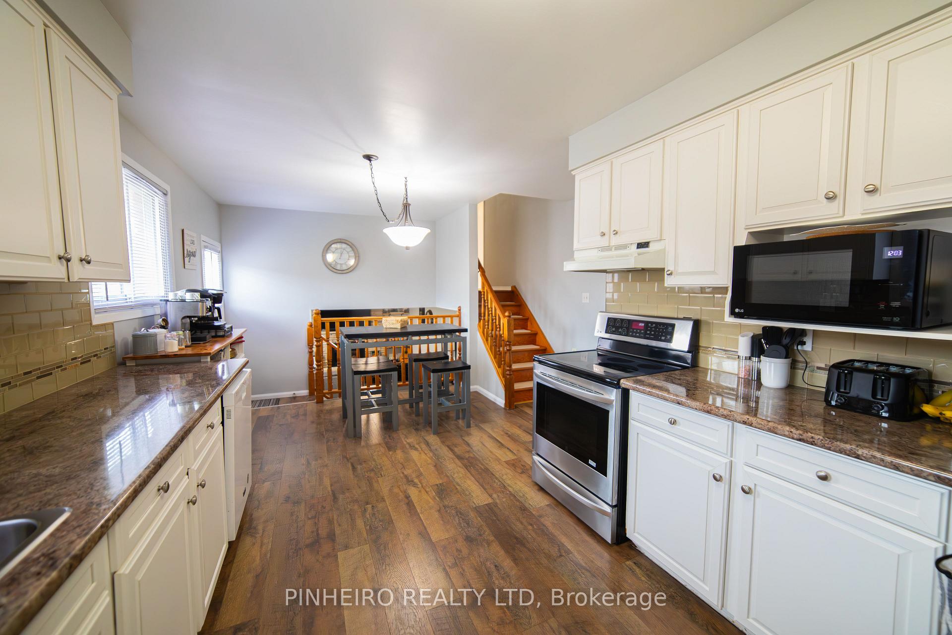 Photo 5 of 7 McLarty Drive, St. Thomas — HOMEH