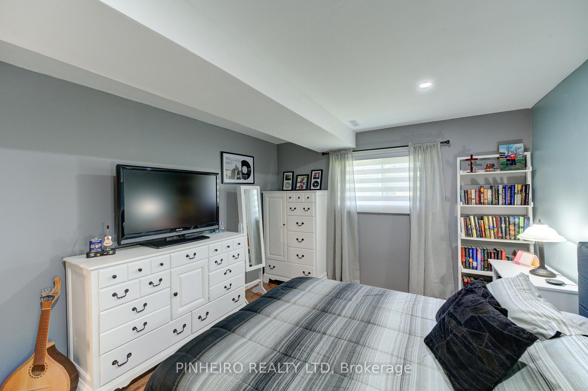 Photo 14 of 7 McLarty Drive, St. Thomas — HOMEH