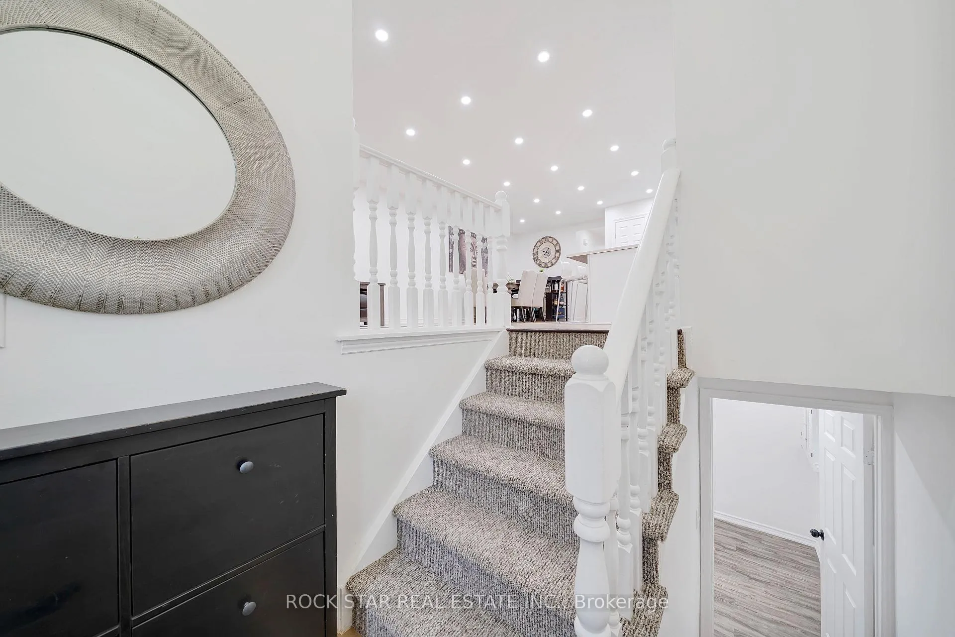 Photo 25 of 15 Heritage Court, St. Catharines, Grapeview — HOMEH