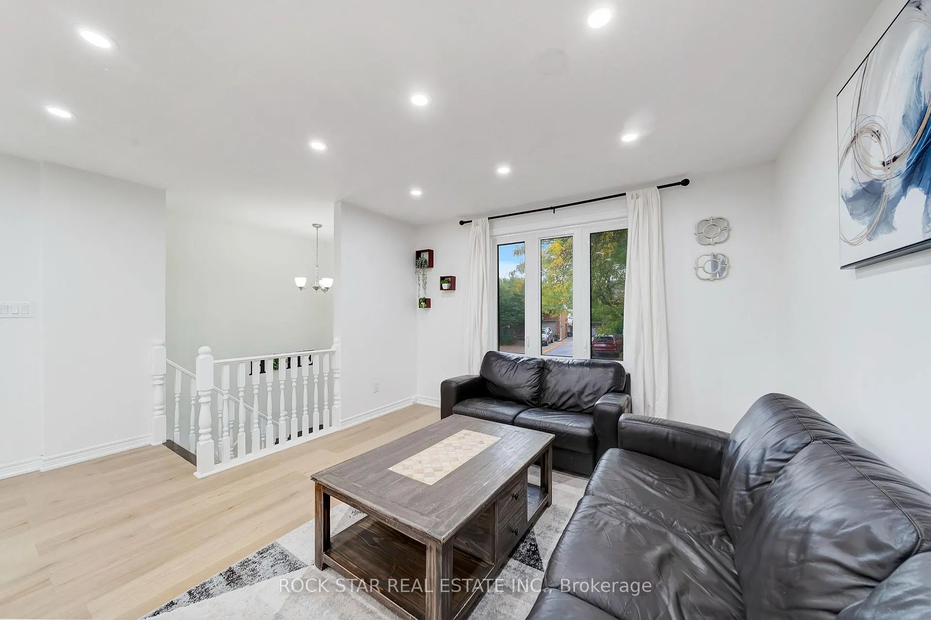 Photo 36 of 15 Heritage Court, St. Catharines, Grapeview — HOMEH
