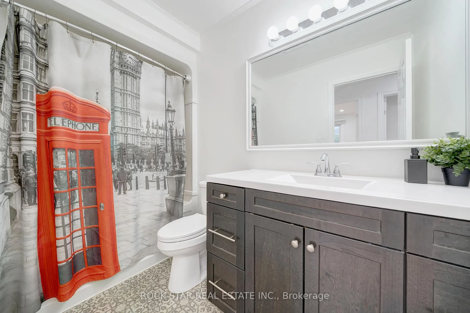 Photo 144 of 15 Heritage Court, St. Catharines, Grapeview — HOMEH