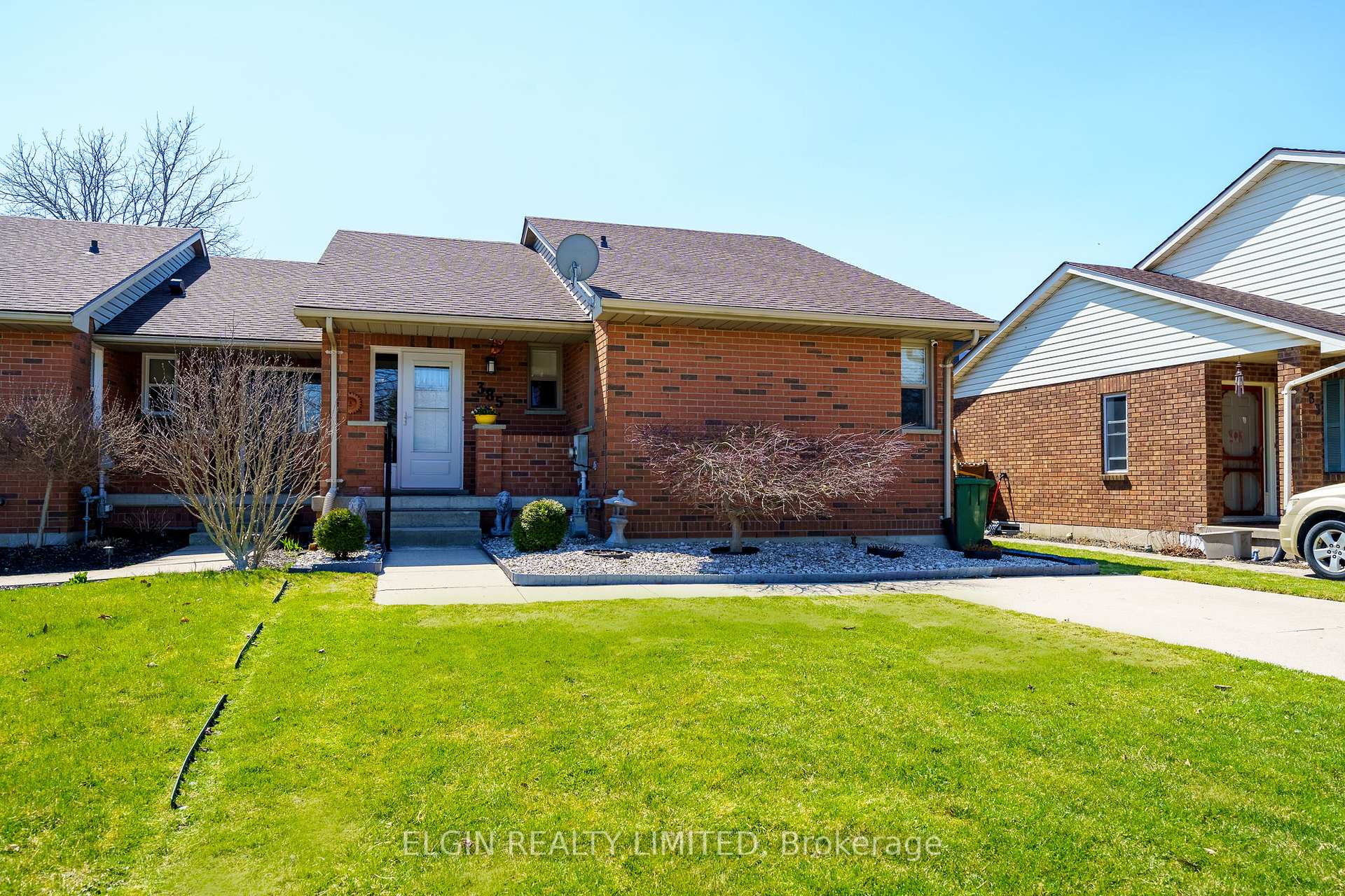 Photo 2 of 385 Highview Drive, St. Thomas — HOMEH