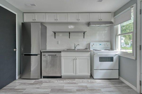 Photo 8 of 17 Kirk Street, St. Catharines, Western Hill — HOMEH