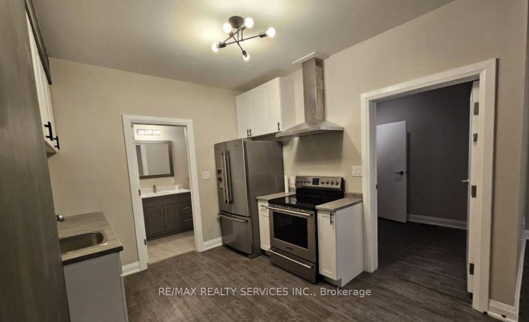 Photo 3 of Unit Lower, 14 Ashford Place, St. Catharines, Oakdale — HOMEH