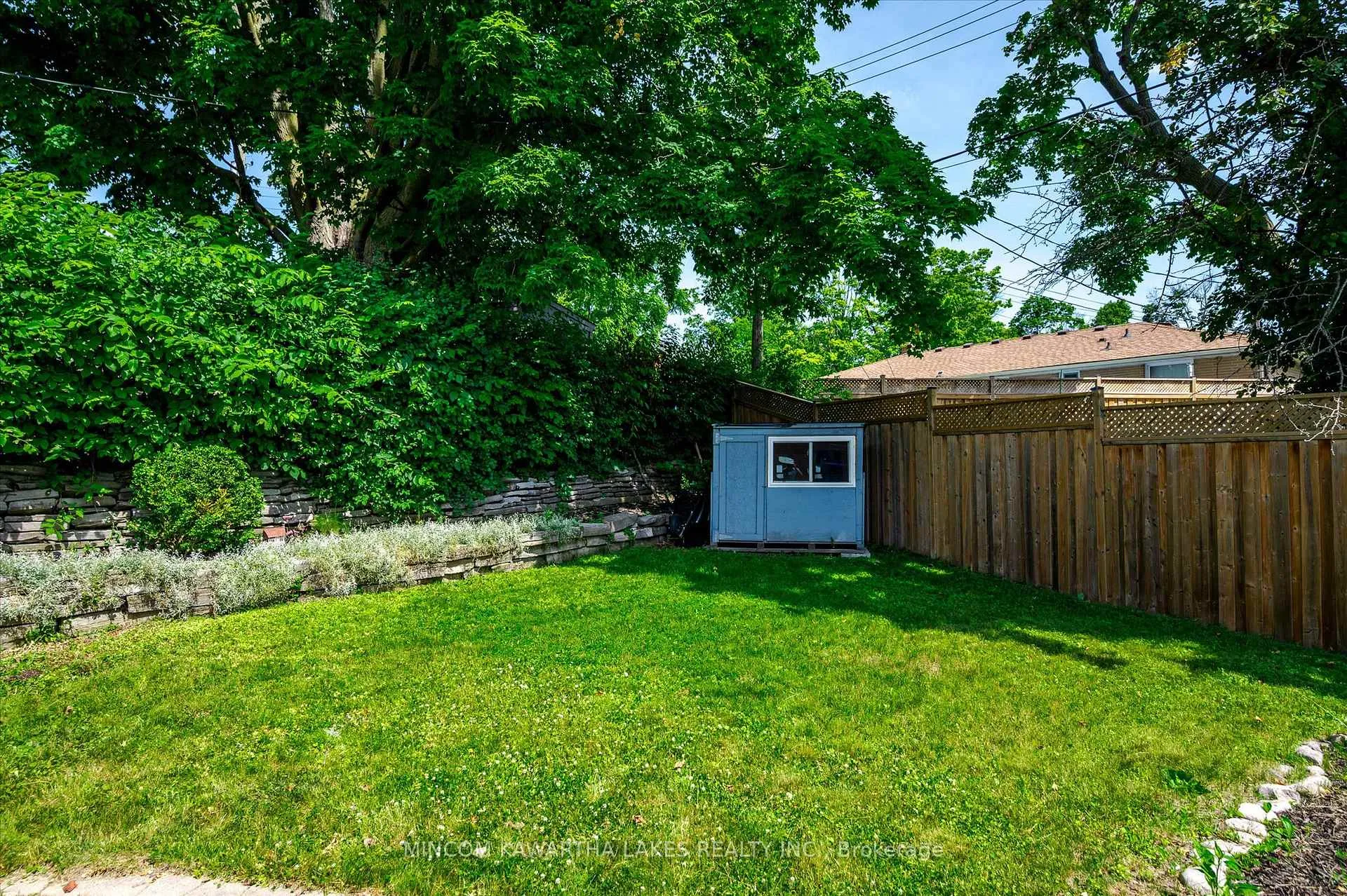 Photo 48 of 676 Victory Crescent, Peterborough, Town Ward 3 — HOMEH