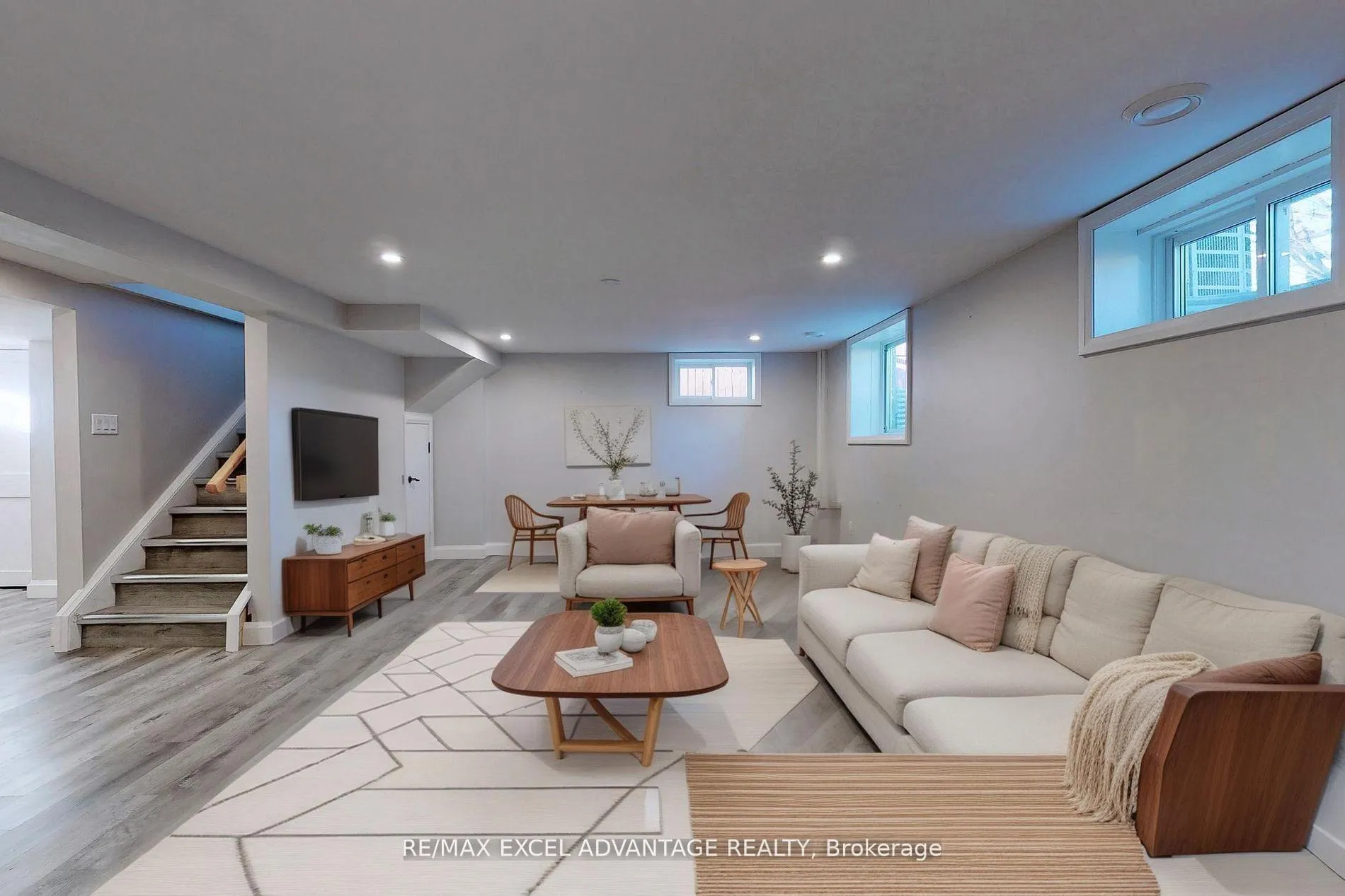 Front of Unit Lower, 558 Adelaide Avenue W