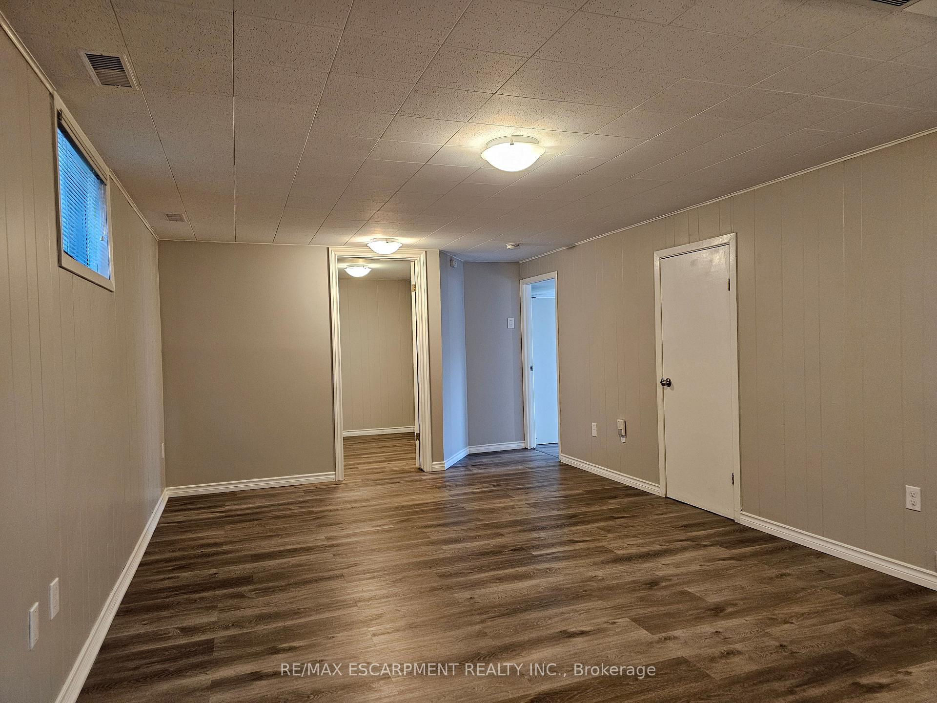 Photo 4 of Unit UNIT B, 123 Bunting Road, St. Catharines, E. Chester — HOMEH