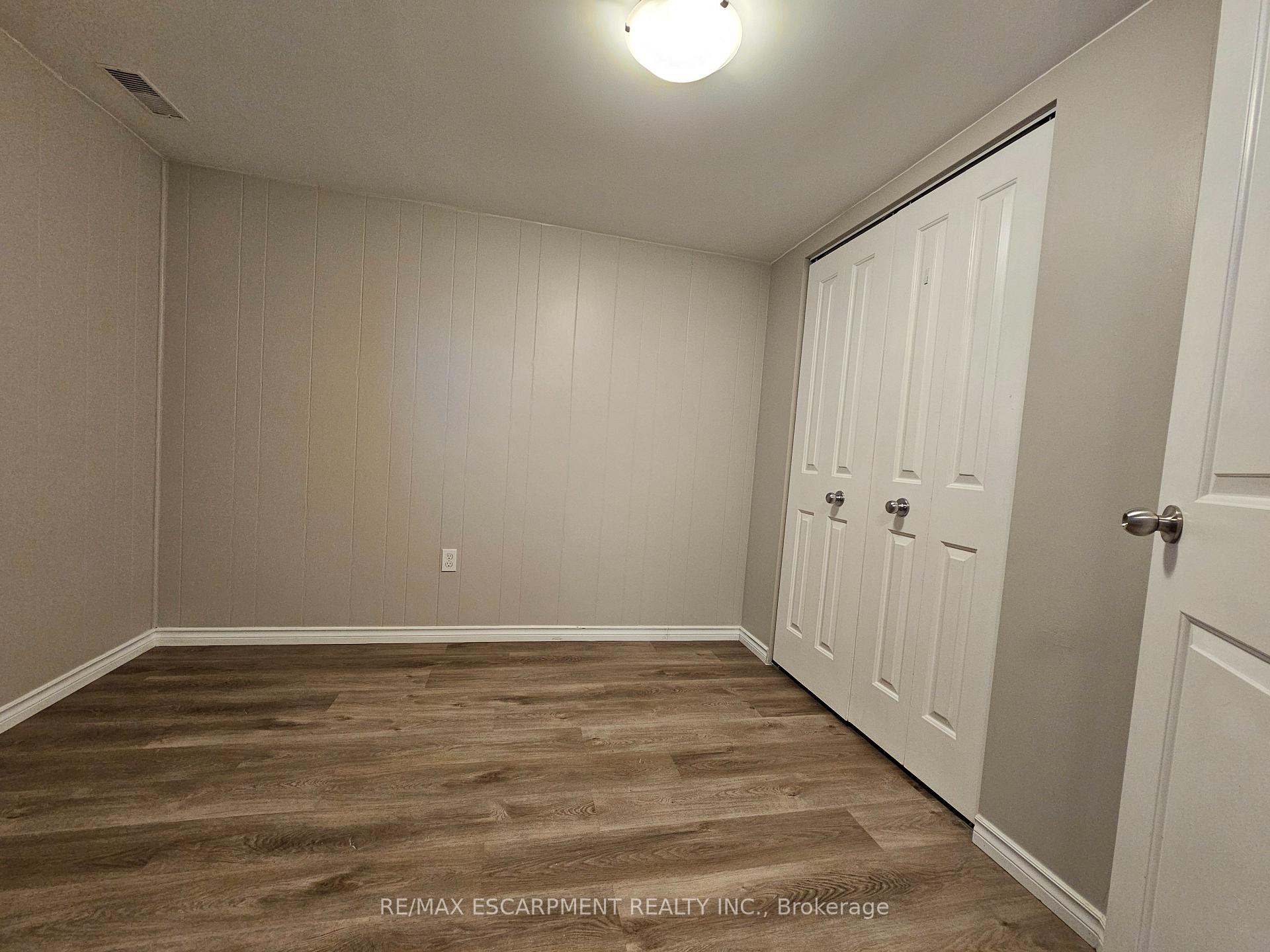Photo 10 of Unit UNIT B, 123 Bunting Road, St. Catharines, E. Chester — HOMEH