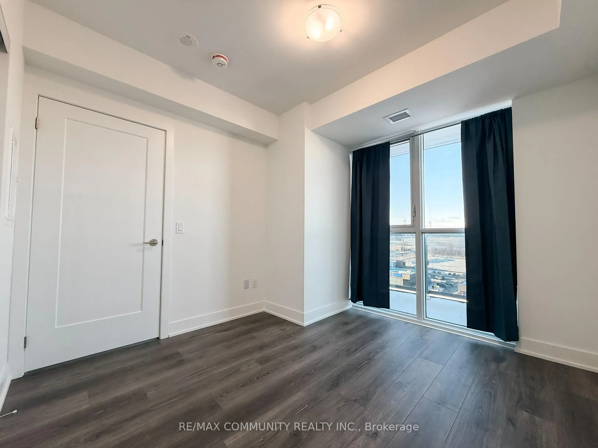 Photo 4 of Unit 1136, 2545 Simcoe Street N, Oshawa, Windfields — HOMEH