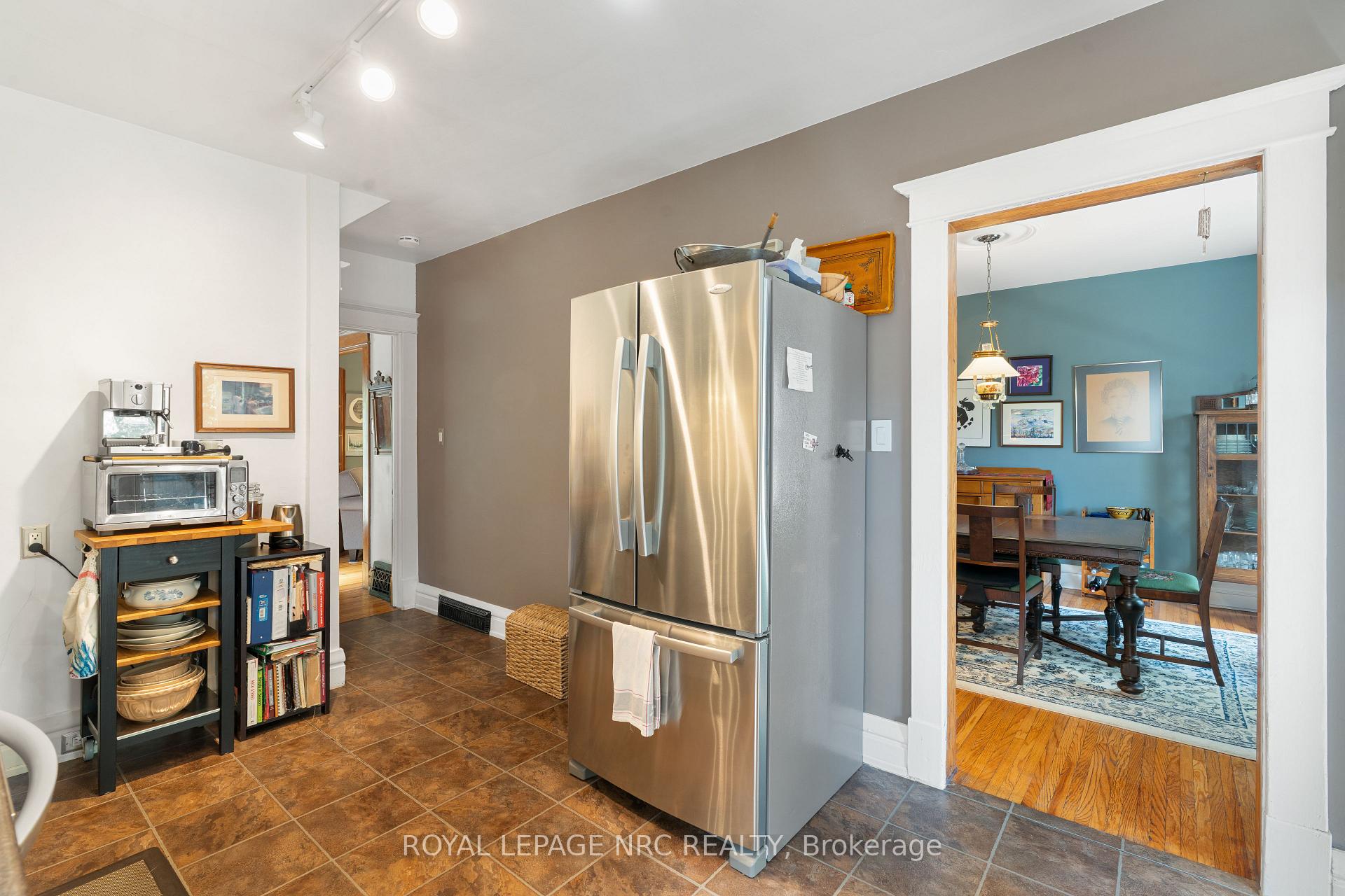 Photo 14 of 90 Chaplin Avenue, St. Catharines, Downtown — HOMEH