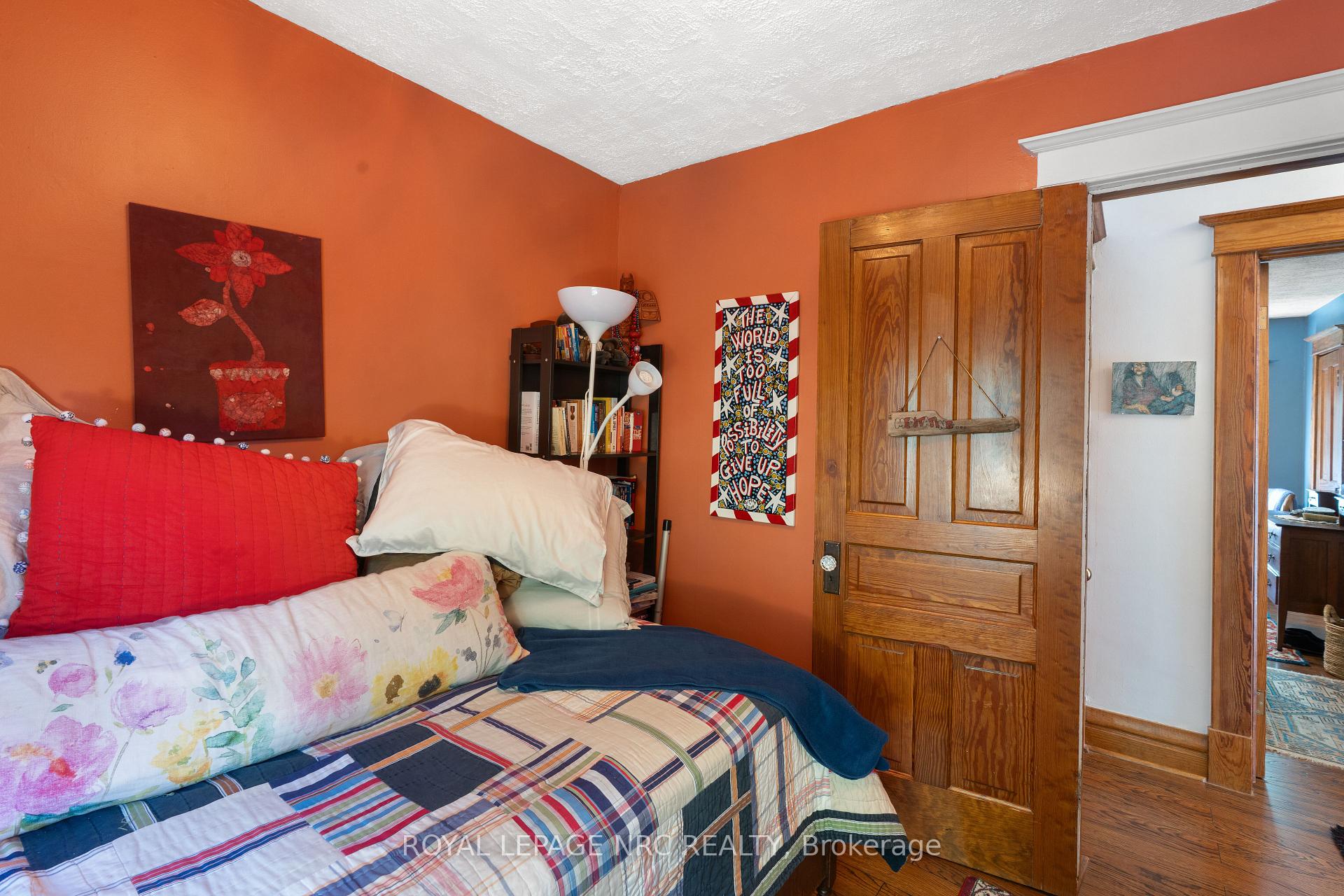 Photo 22 of 90 Chaplin Avenue, St. Catharines, Downtown — HOMEH