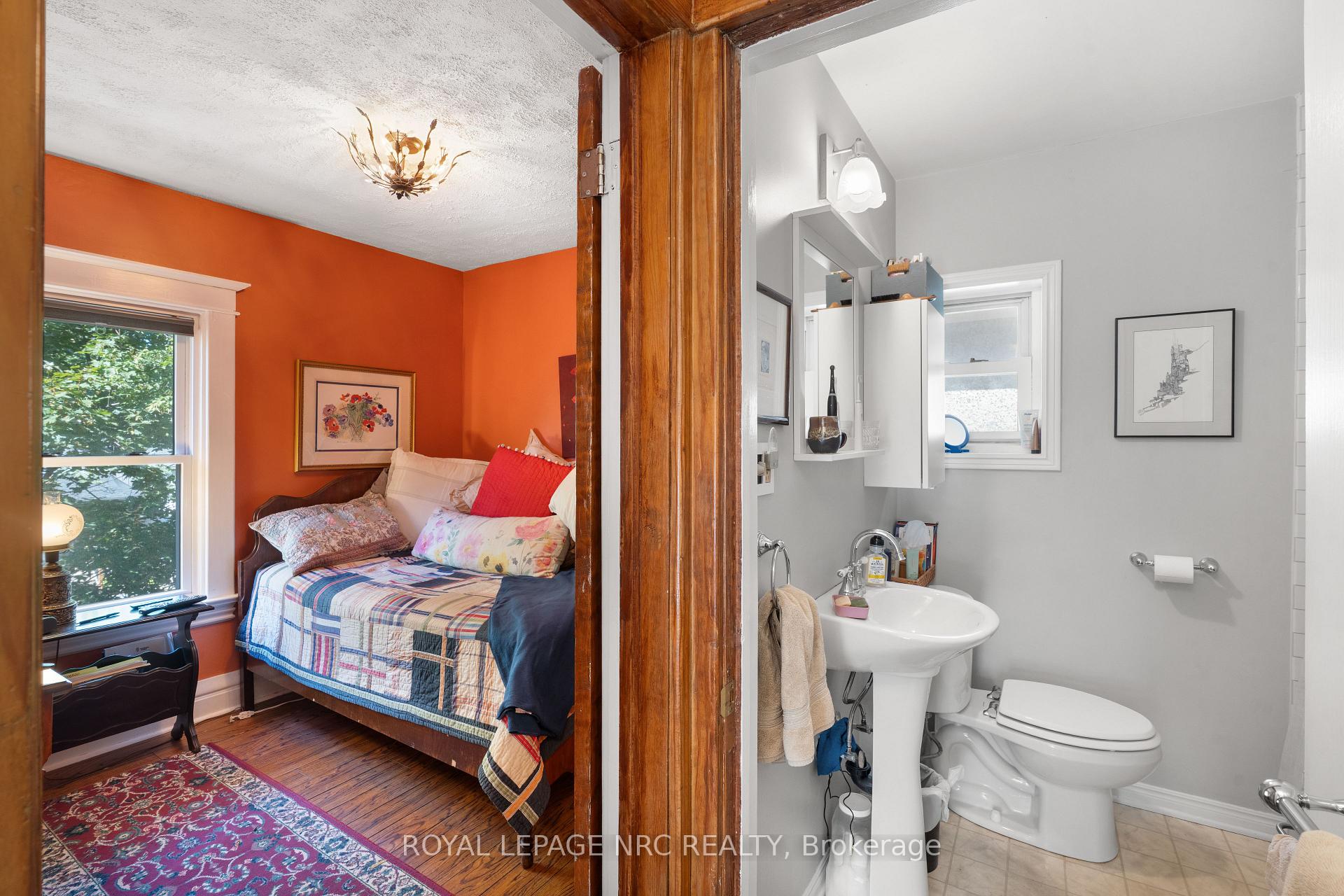 Photo 23 of 90 Chaplin Avenue, St. Catharines, Downtown — HOMEH