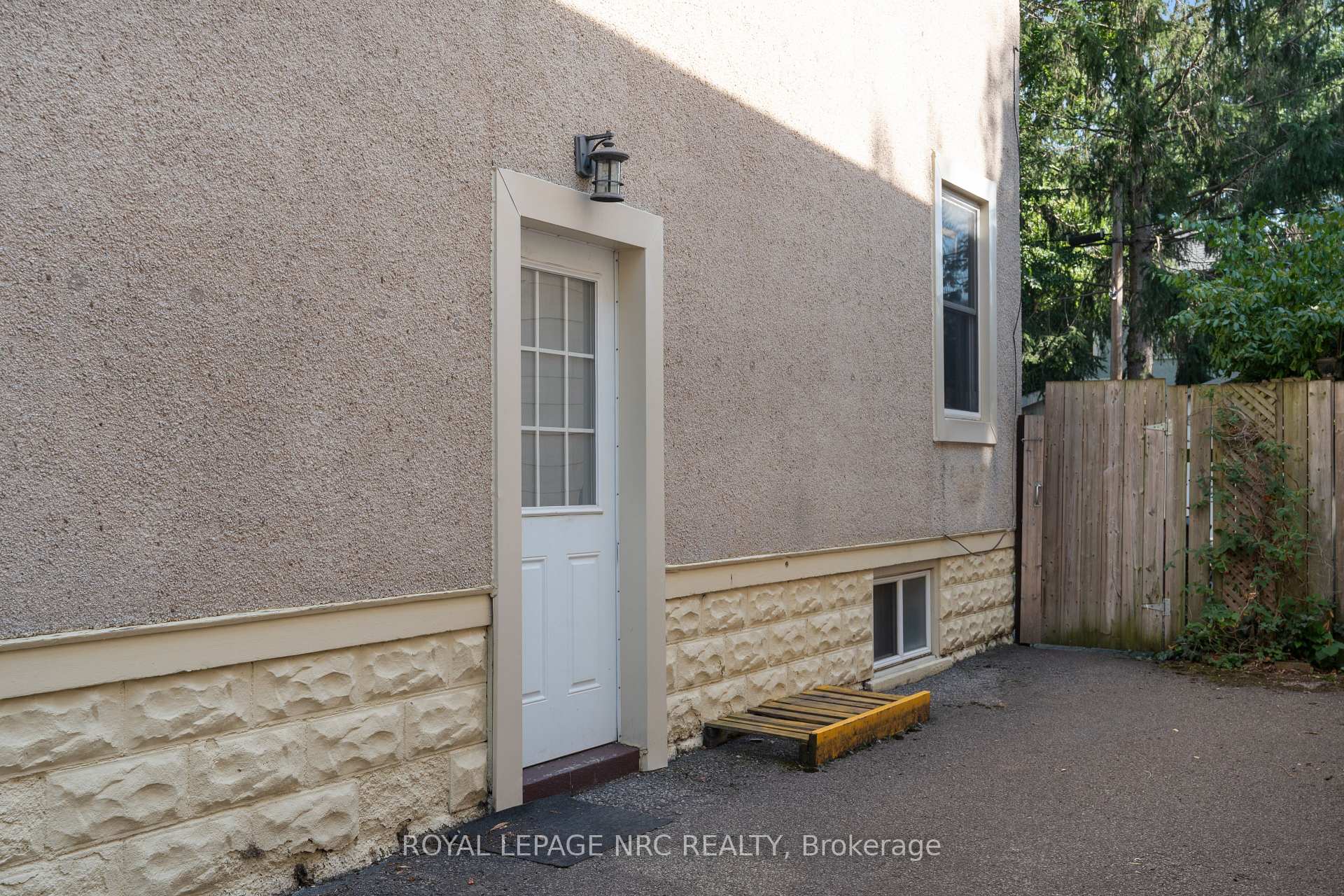 Photo 31 of 90 Chaplin Avenue, St. Catharines, Downtown — HOMEH