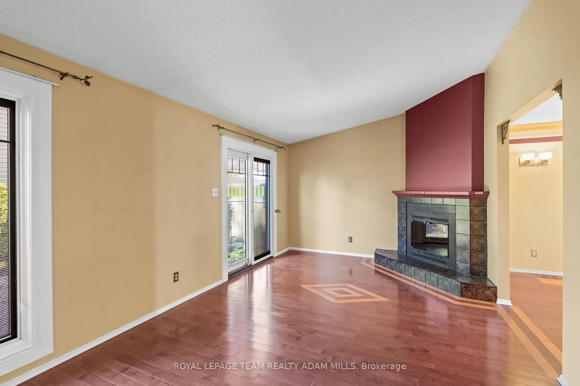 Photo 16 of 46 Gentle Gate Crescent, Ottawa, Hunt Club Park/Greenboro — HOMEH