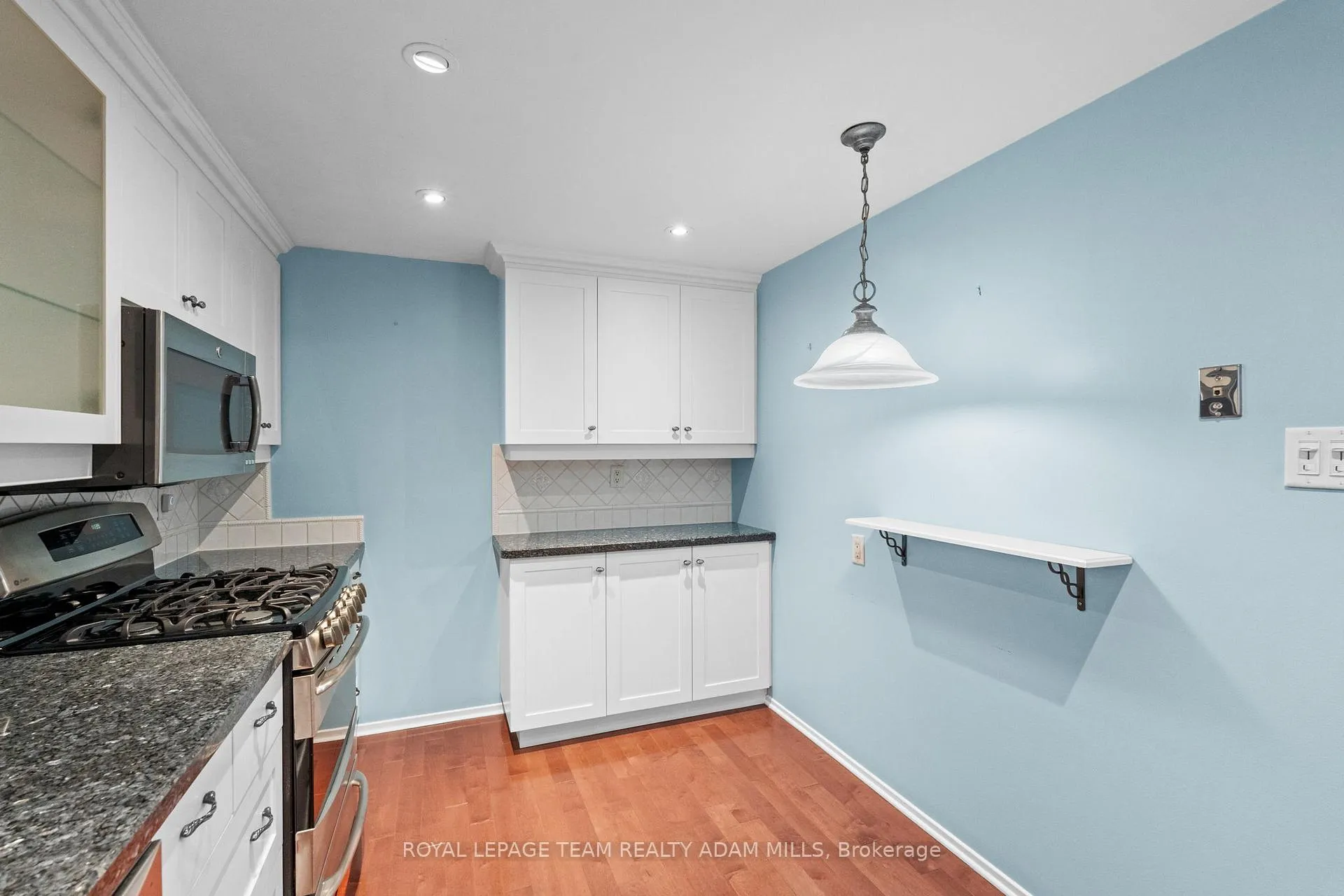 Photo 19 of 46 Gentle Gate Crescent, Ottawa, Hunt Club Park/Greenboro — HOMEH