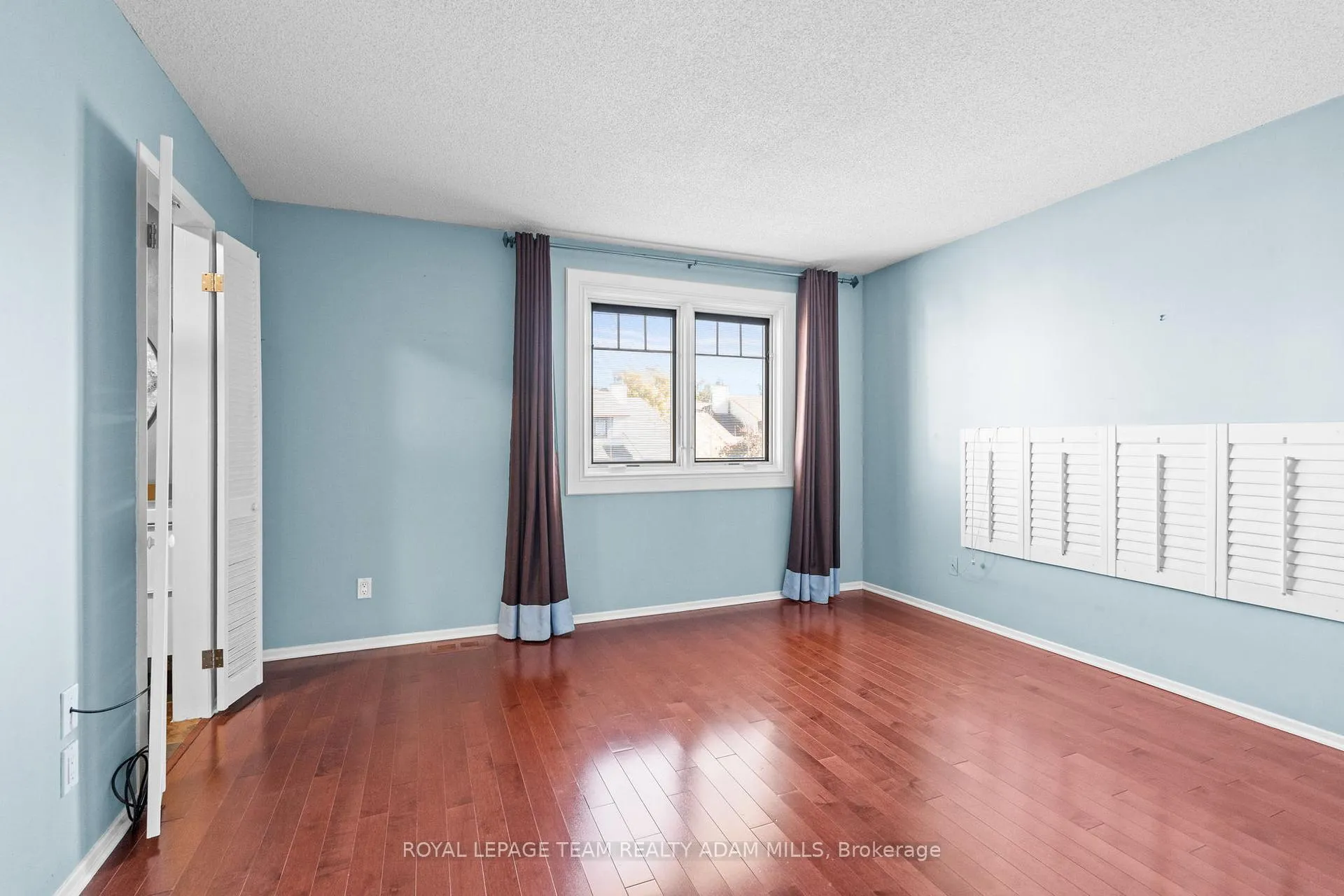 Photo 24 of 46 Gentle Gate Crescent, Ottawa, Hunt Club Park/Greenboro — HOMEH
