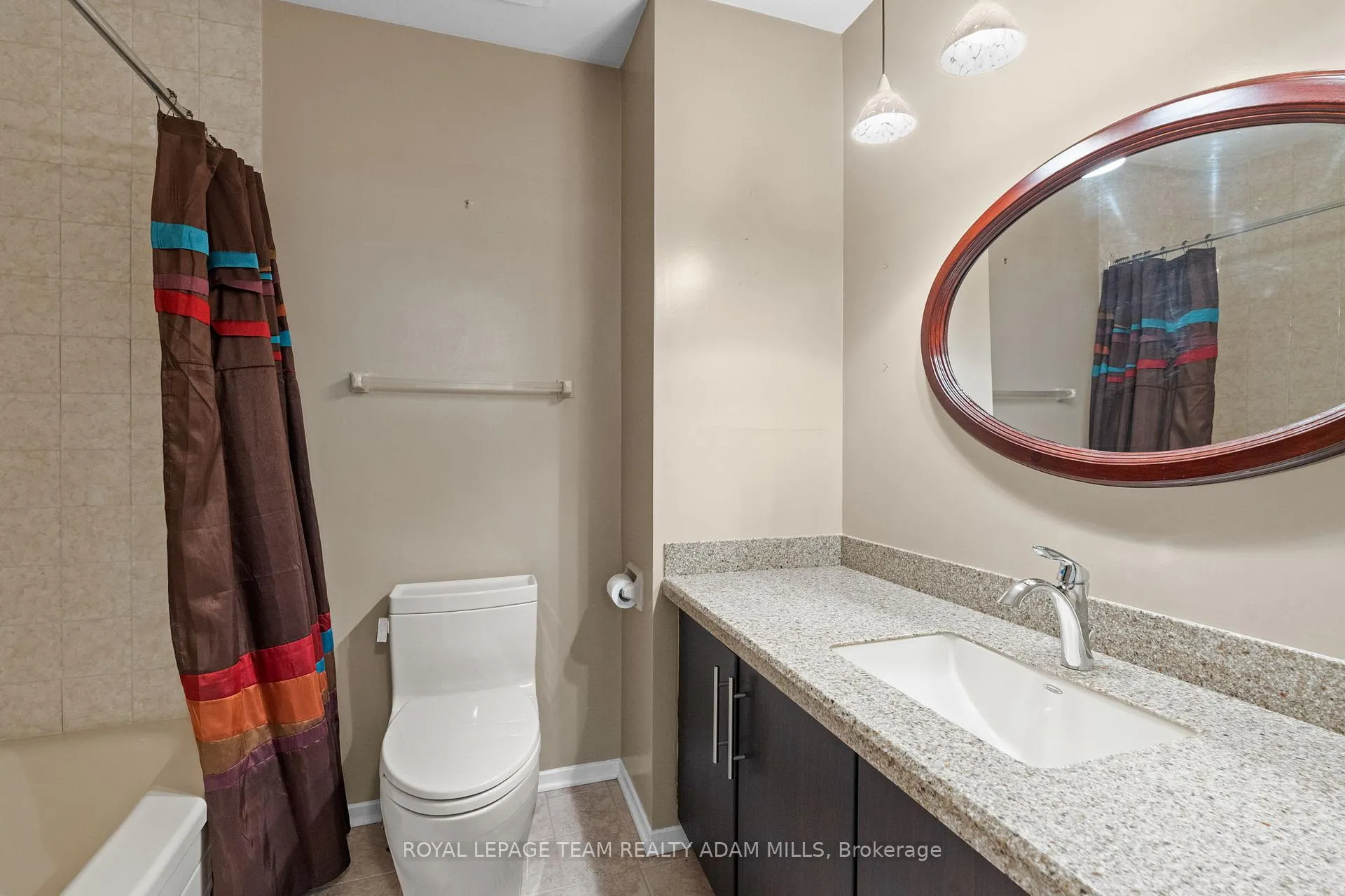 Photo 31 of 46 Gentle Gate Crescent, Ottawa, Hunt Club Park/Greenboro — HOMEH