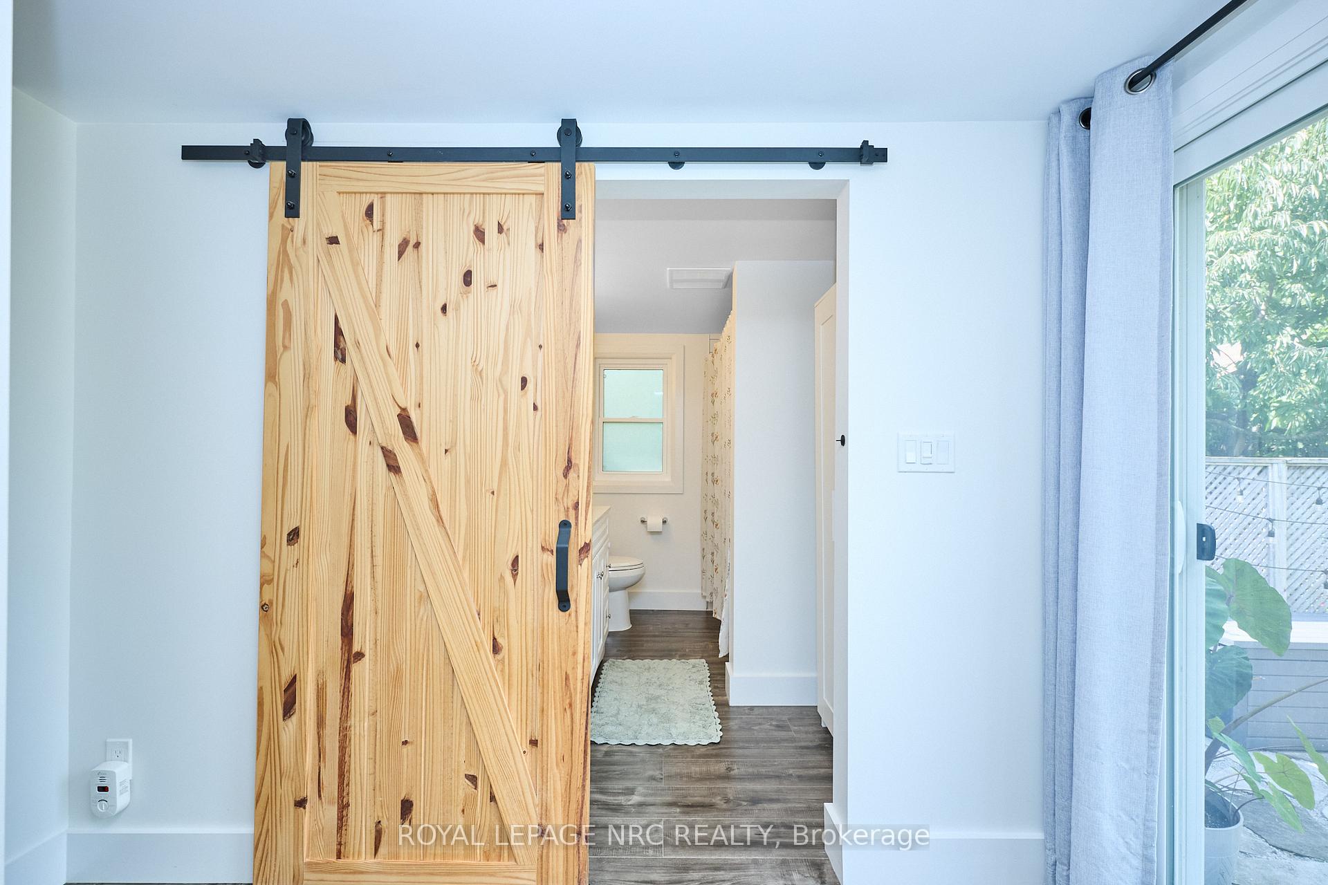 Photo 12 of 37 Cecil Street, St. Catharines, Lakeport — HOMEH