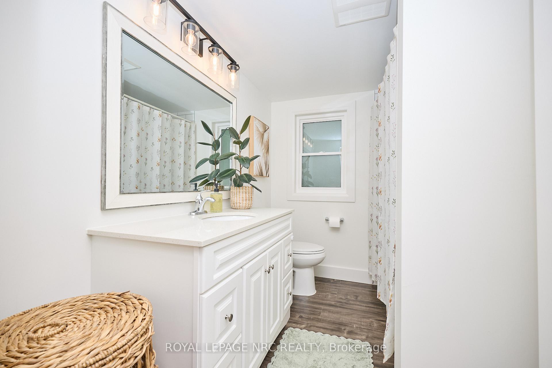 Photo 13 of 37 Cecil Street, St. Catharines, Lakeport — HOMEH