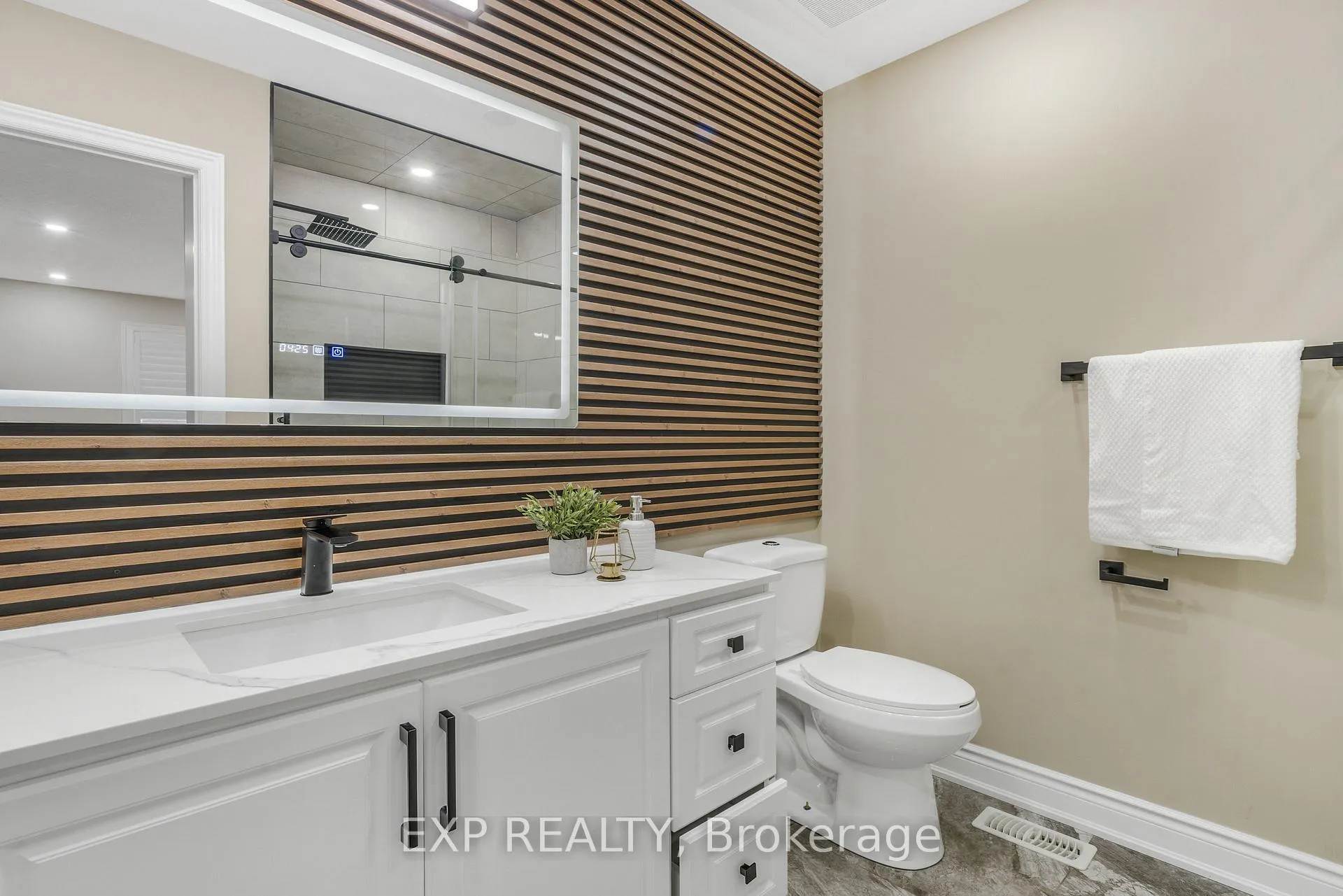 Photo 23 of 15 Freesia Road, Brampton, Northwest Sandalwood Parkway — HOMEH